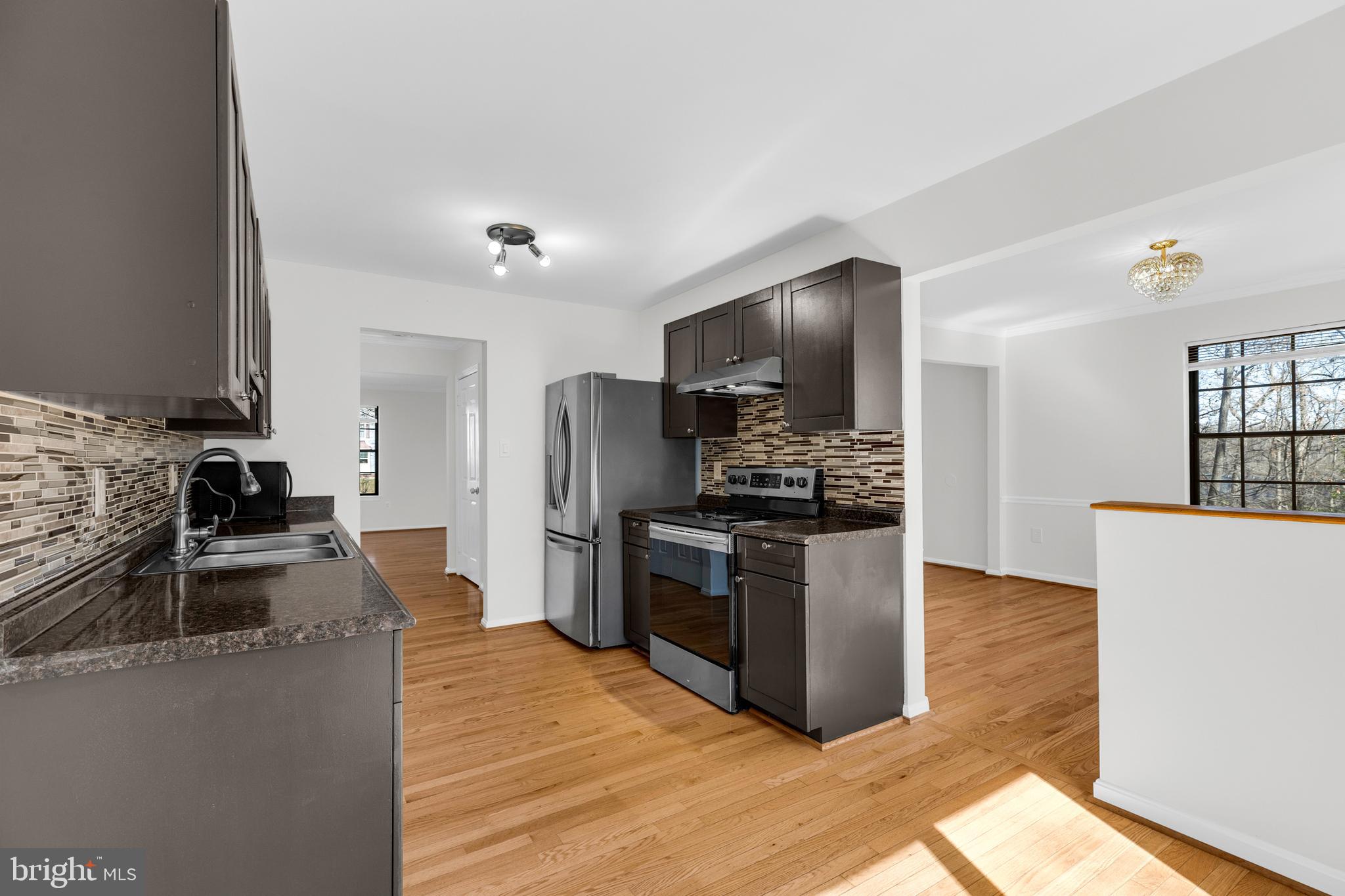 7651 SOUTHERN OAK DRIVE