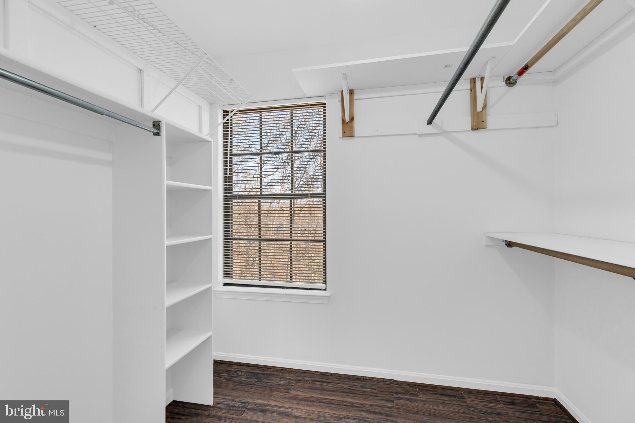 7651 SOUTHERN OAK DRIVE