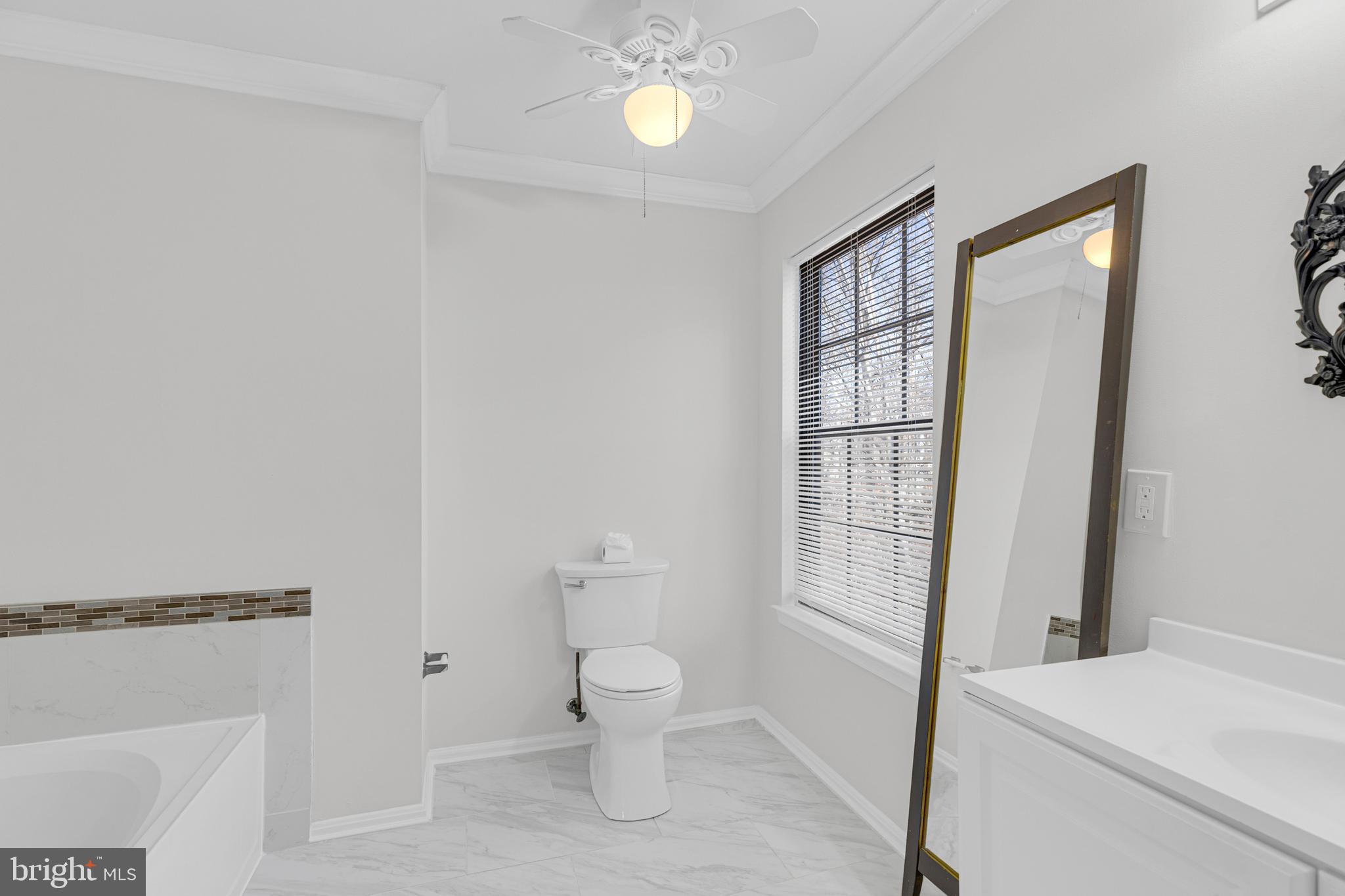 7651 SOUTHERN OAK DRIVE