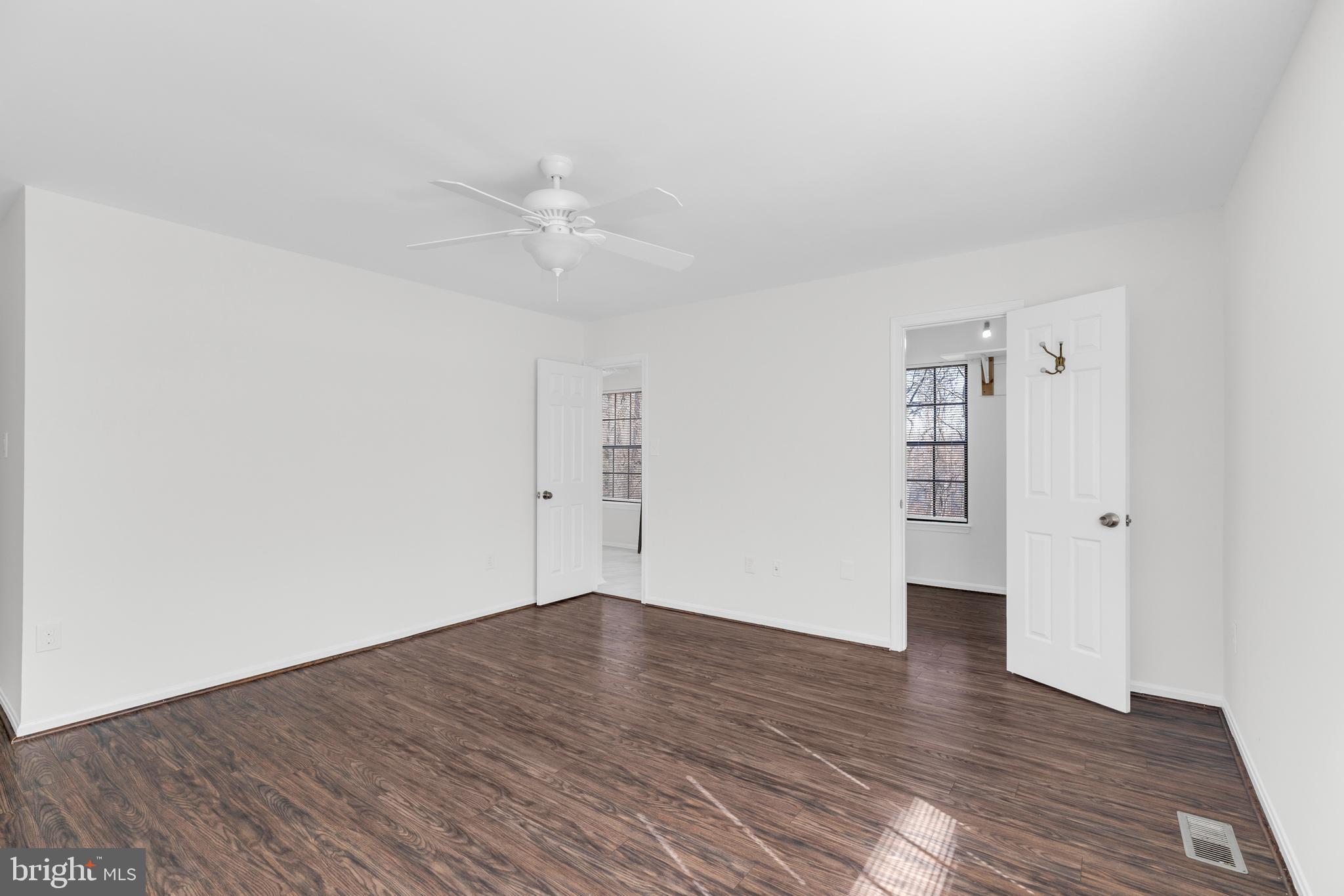 7651 SOUTHERN OAK DRIVE