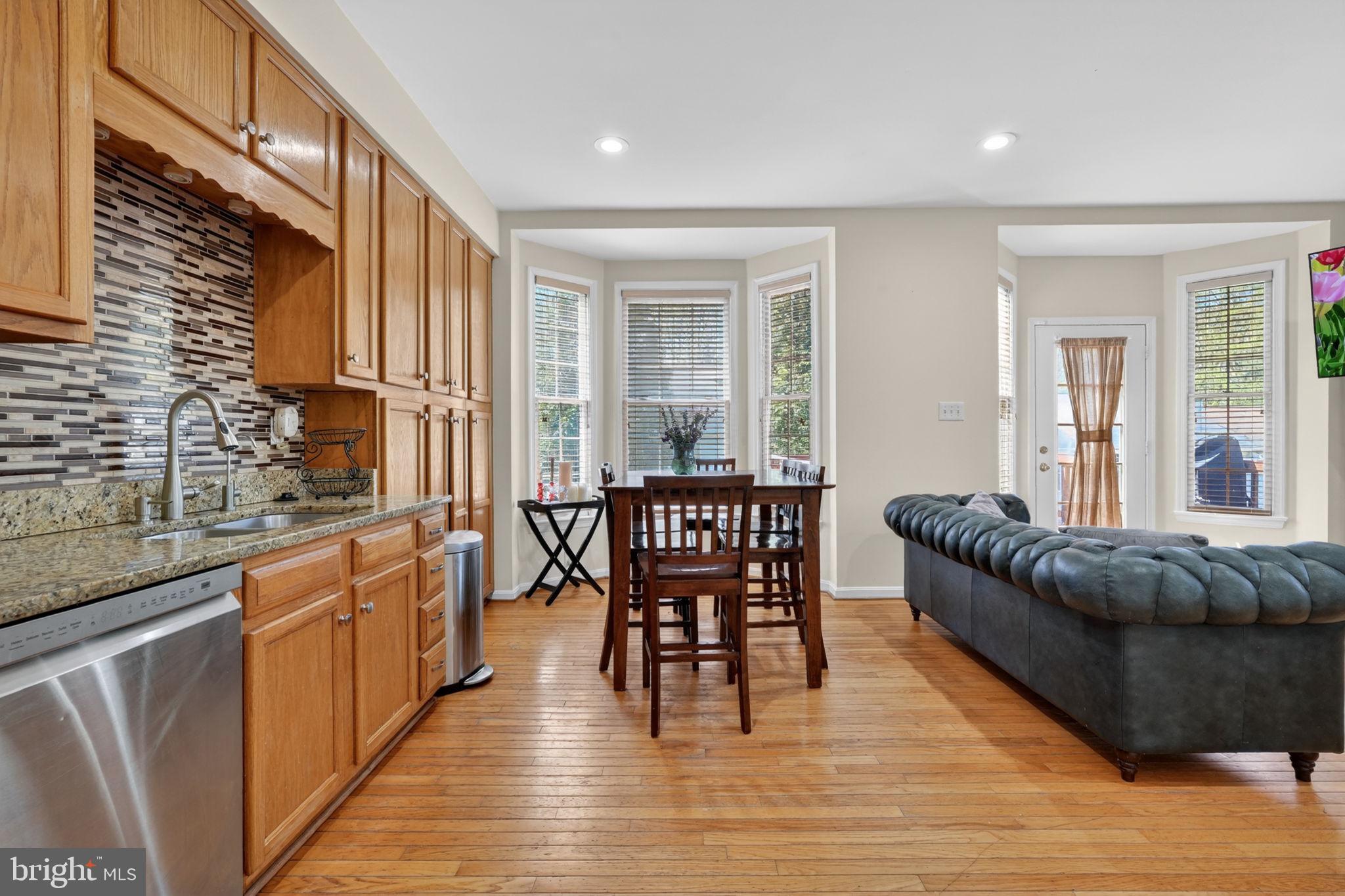 8010 READINGTON COURT