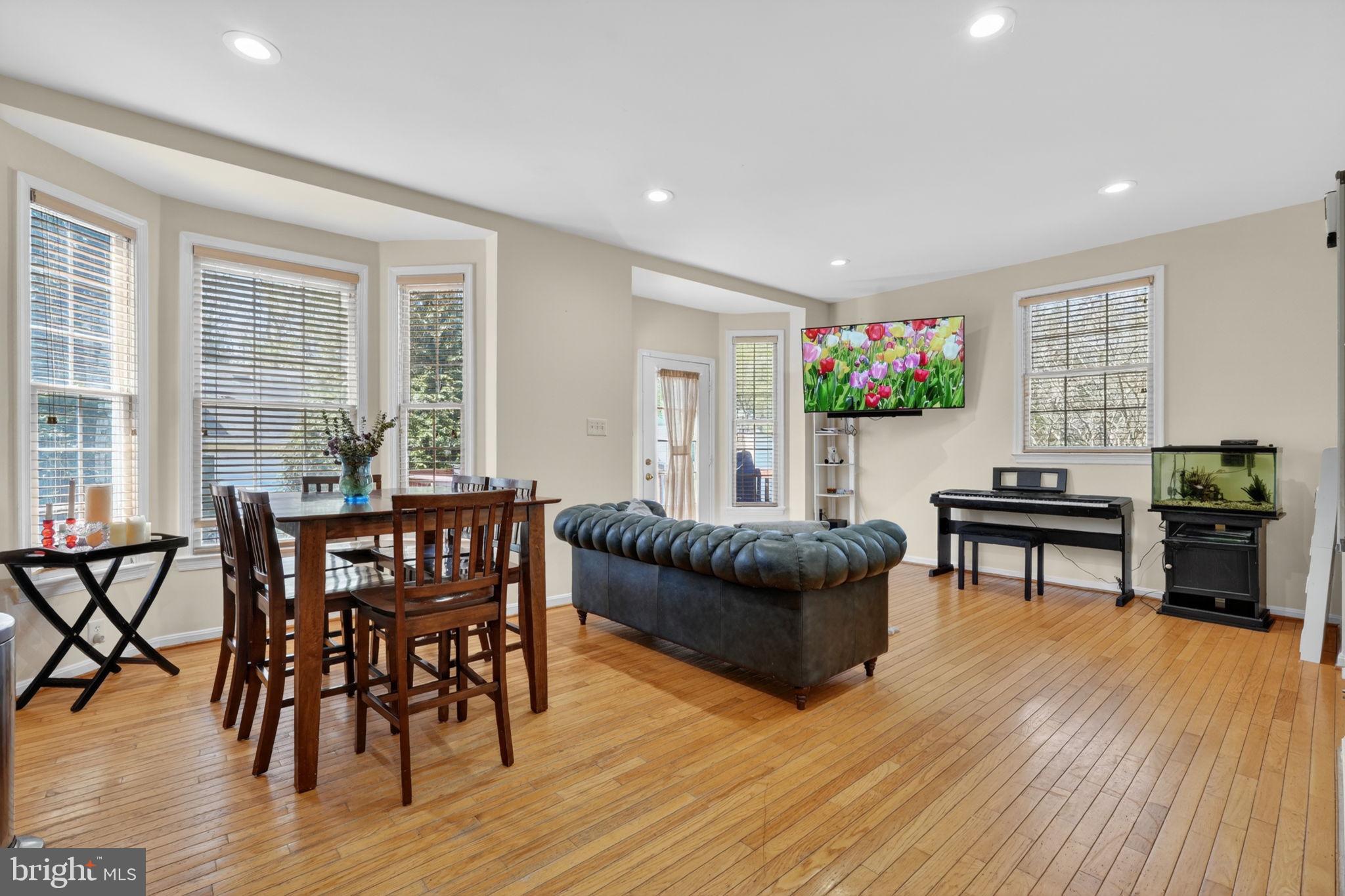 8010 READINGTON COURT