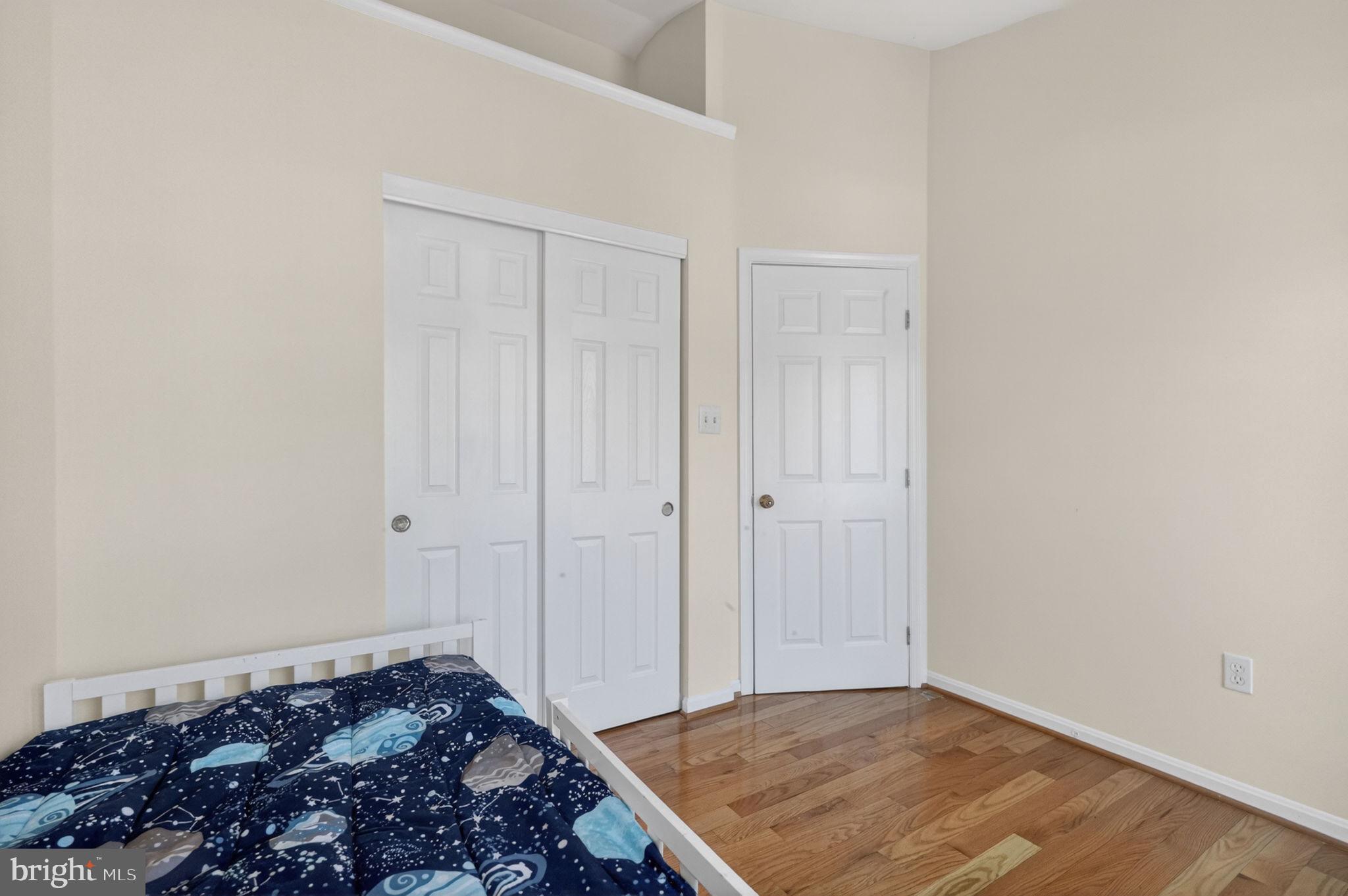 8010 READINGTON COURT