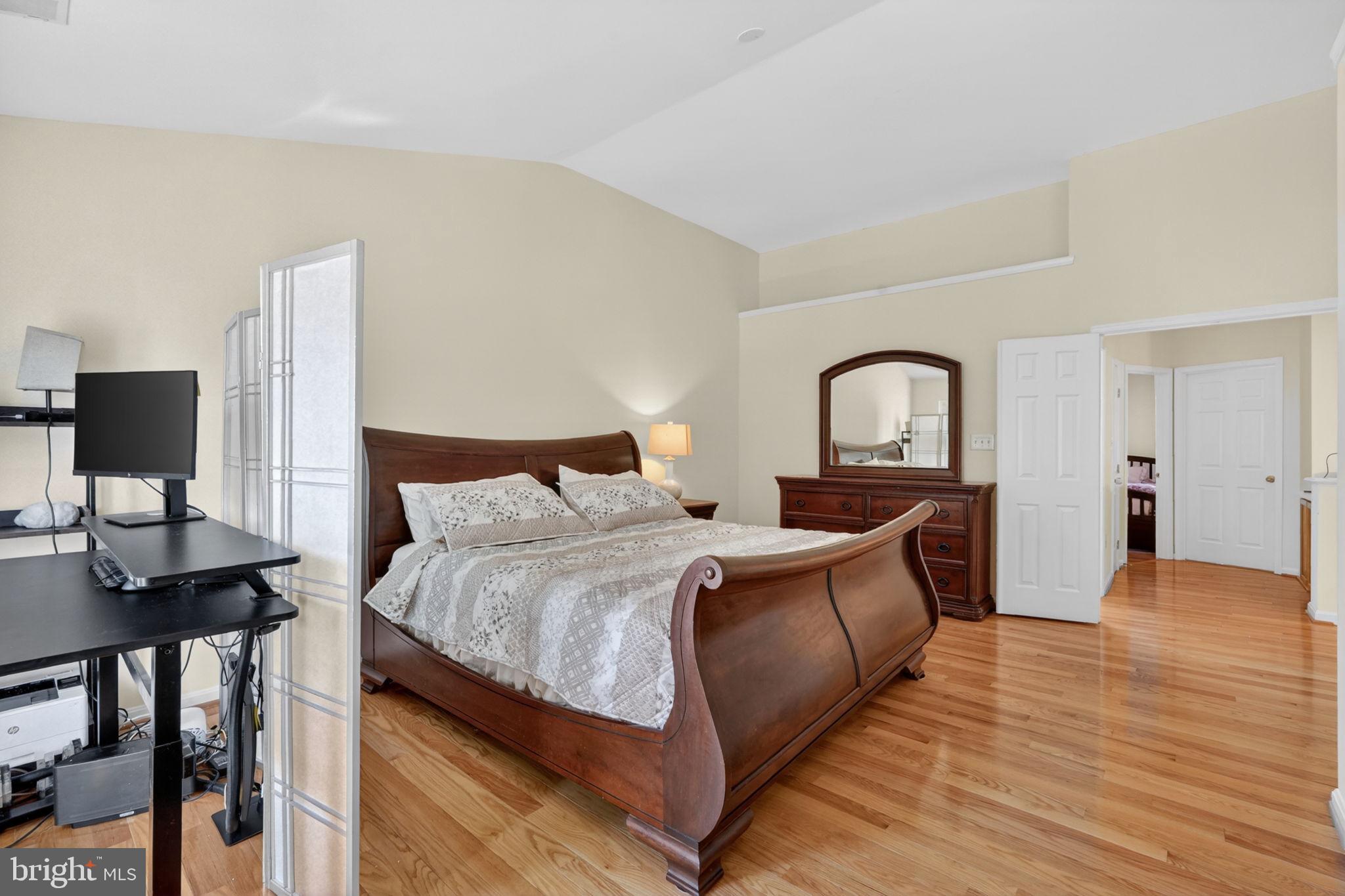 8010 READINGTON COURT