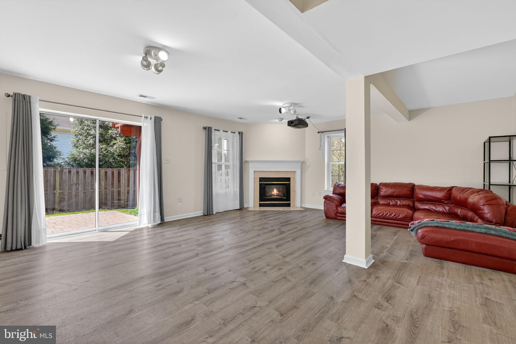 8010 READINGTON COURT