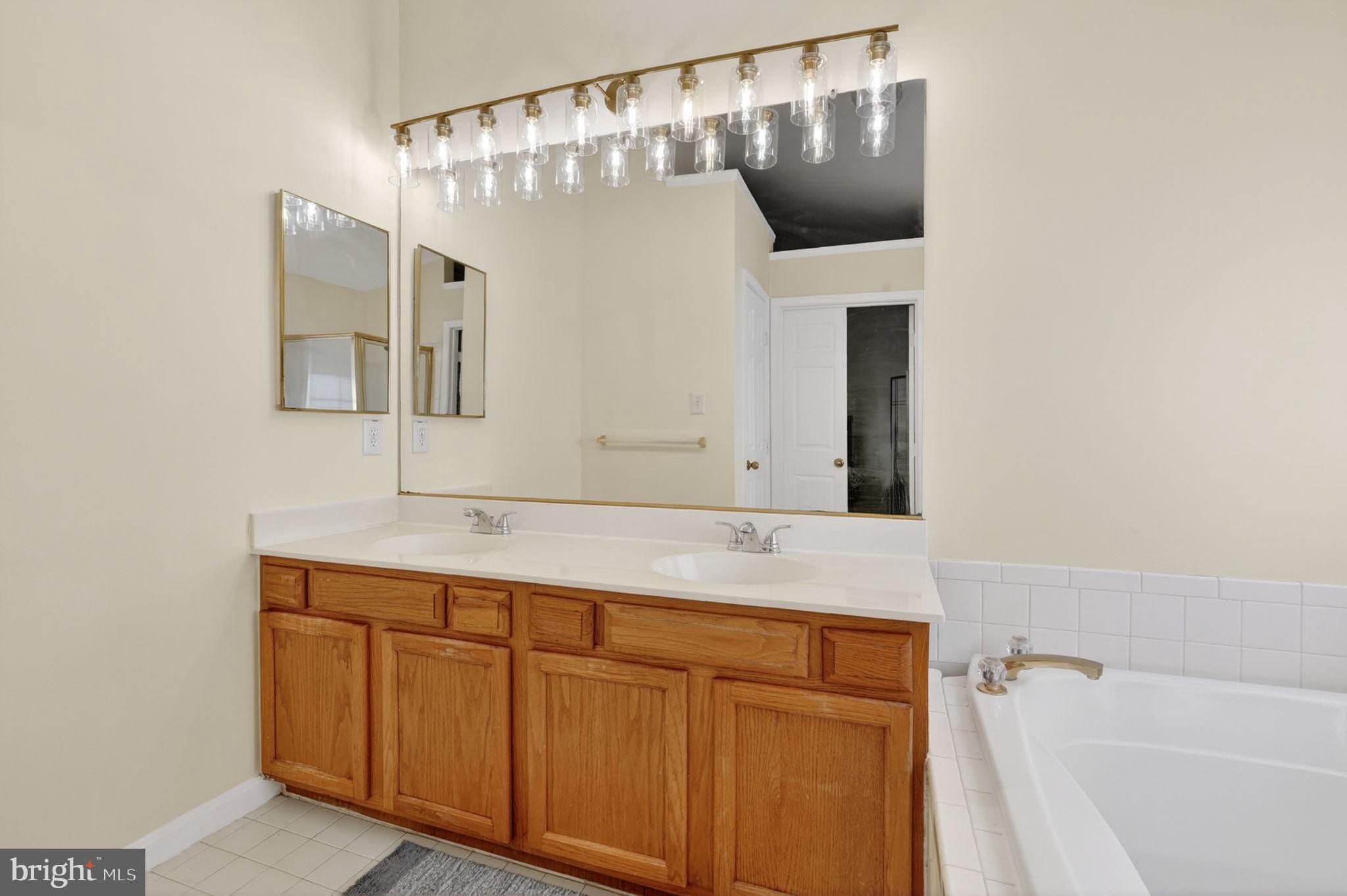 8010 READINGTON COURT