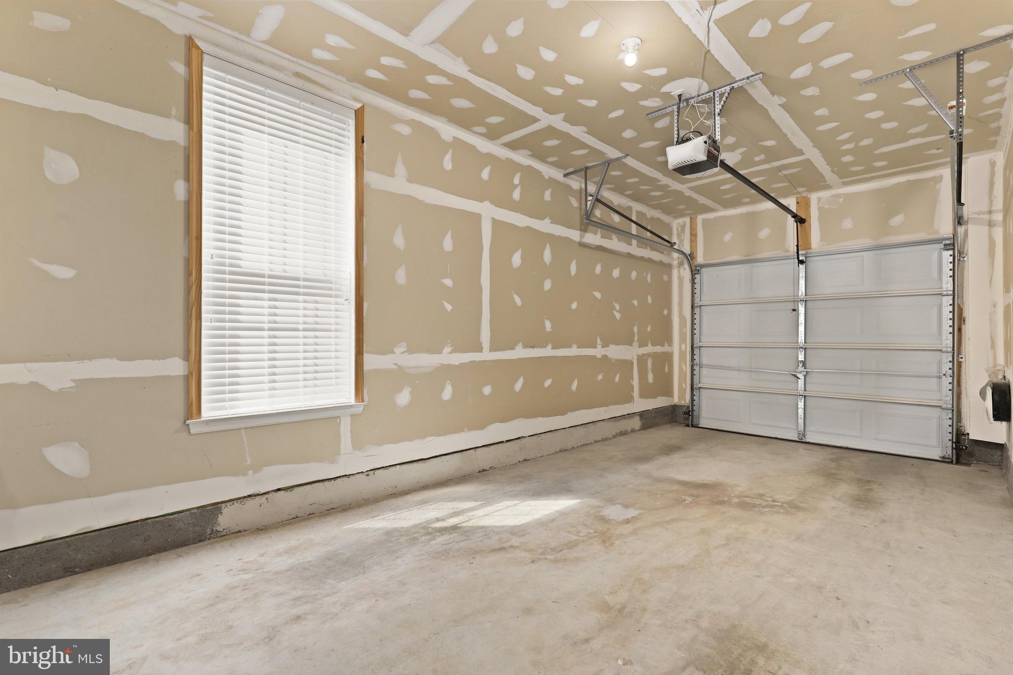 24604 Byrne Meadow Sq