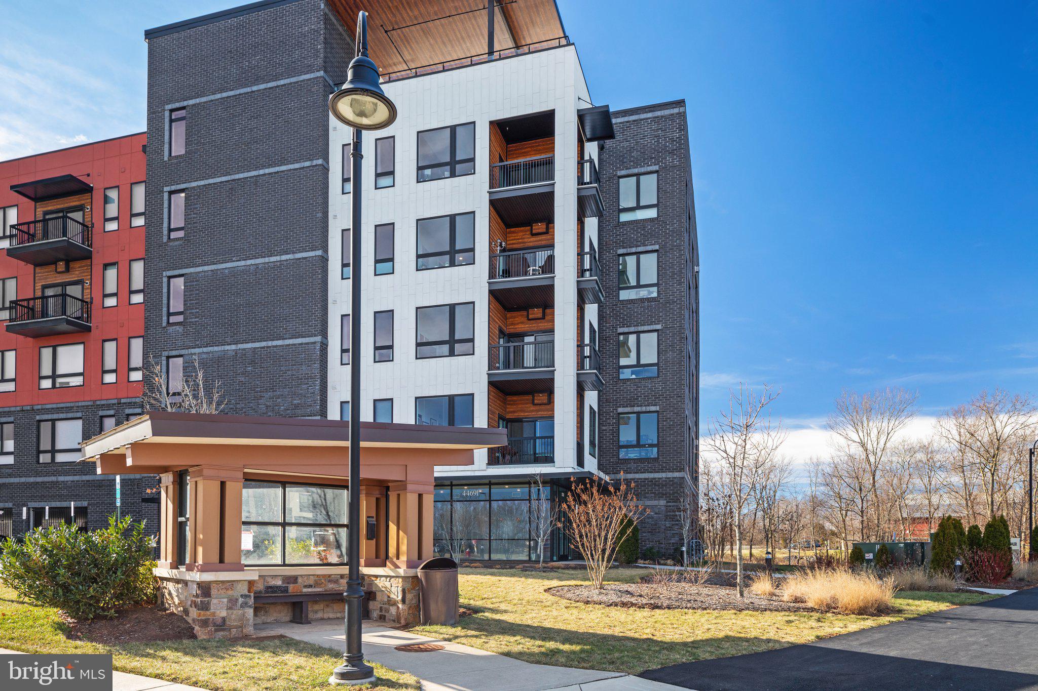 44691 Wellfleet Dr #503