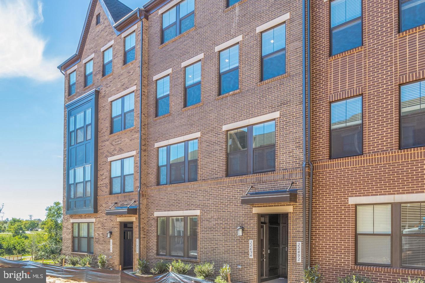 22494 Radford Point Ter