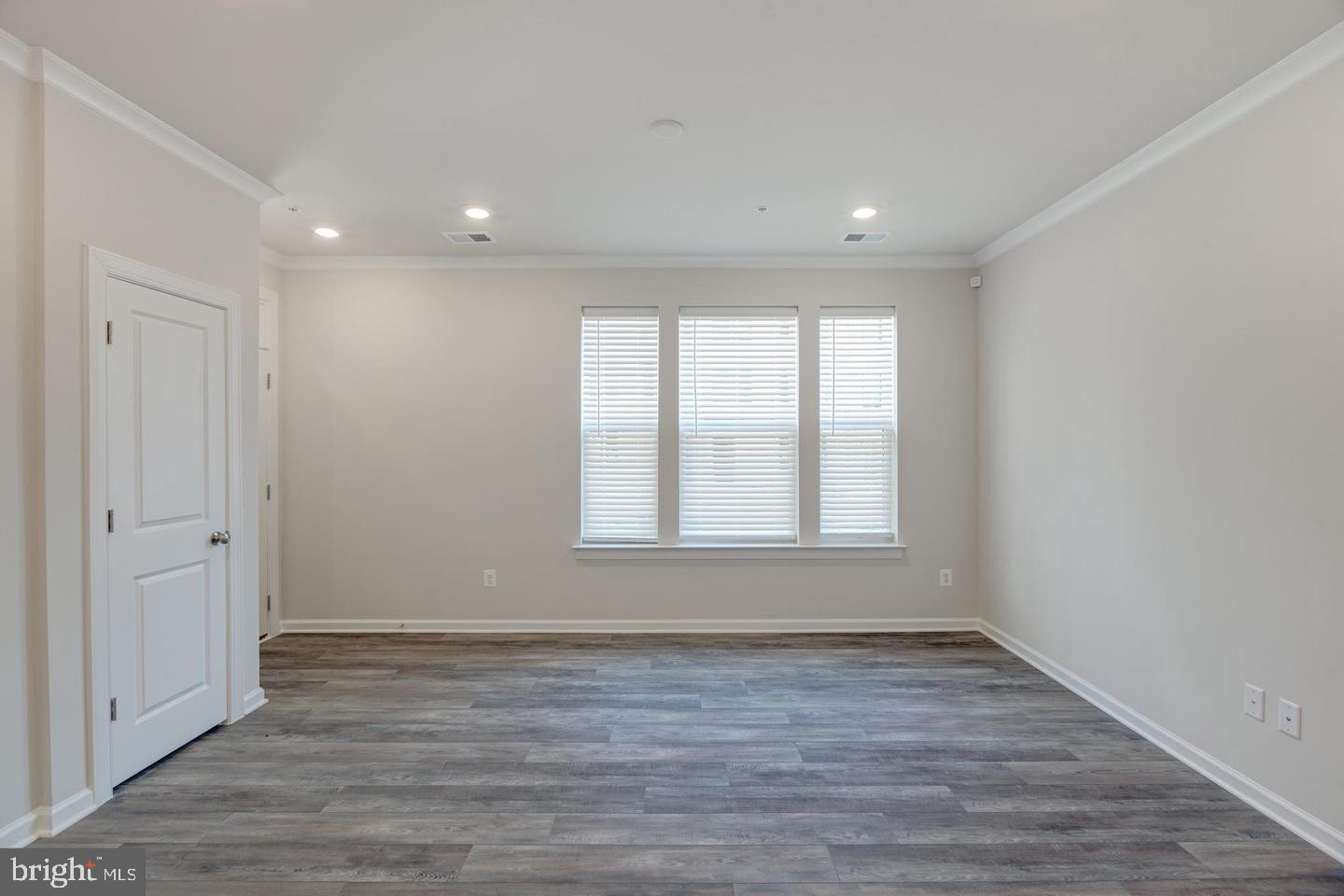 22494 Radford Point Ter