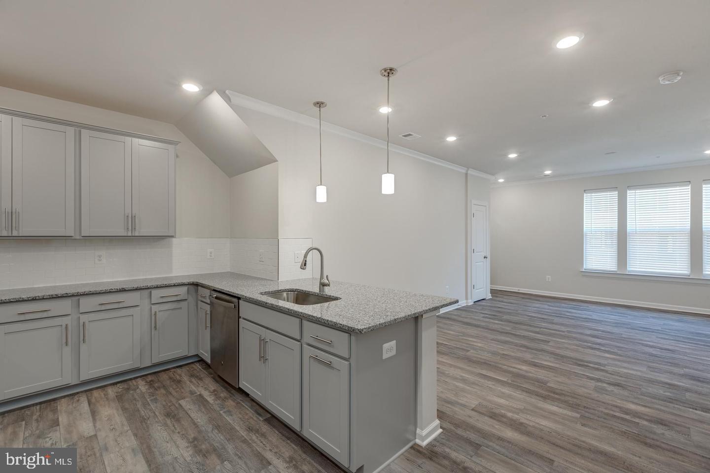 22494 Radford Point Ter