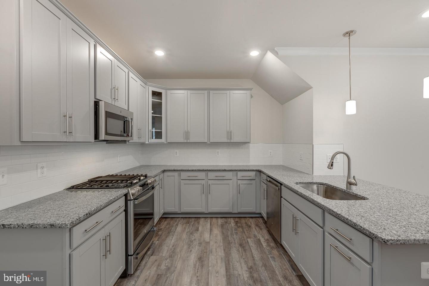 22494 Radford Point Ter