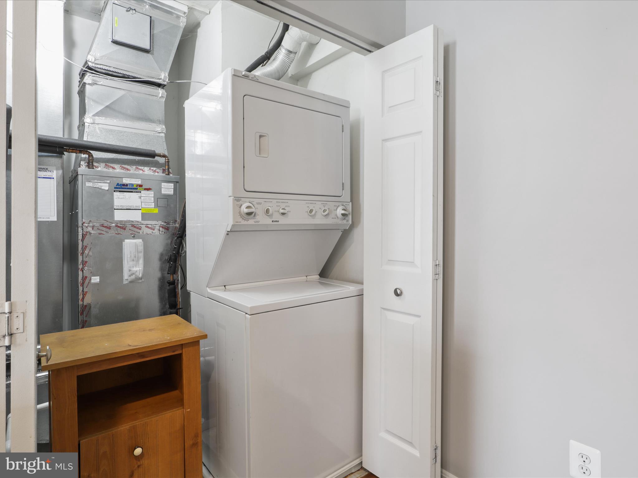 25340 Lake Mist Sq #302