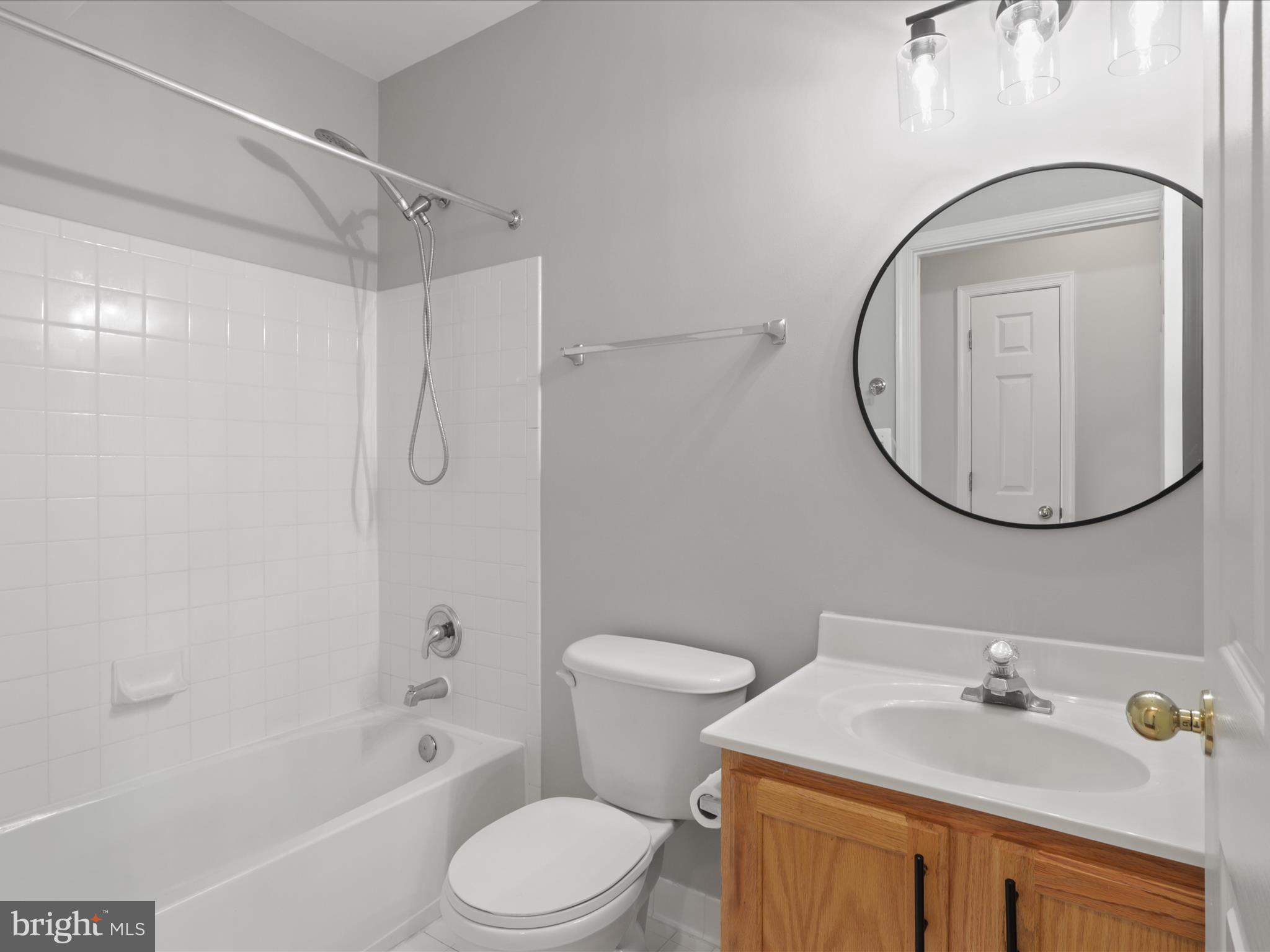 25340 Lake Mist Sq #302