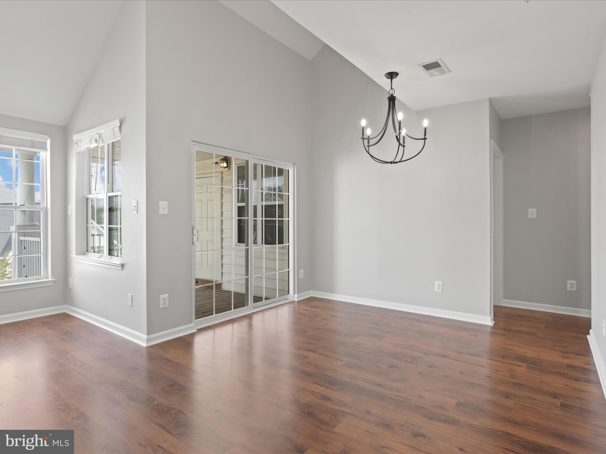 25340 Lake Mist Sq #302