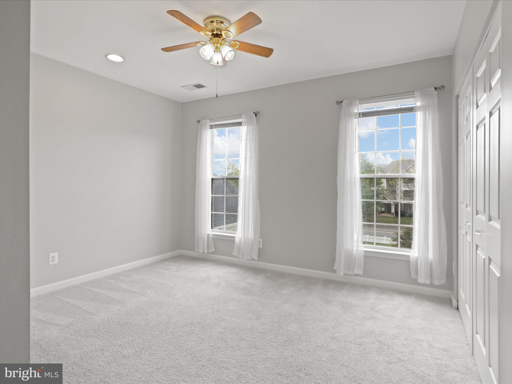 25340 Lake Mist Sq #302