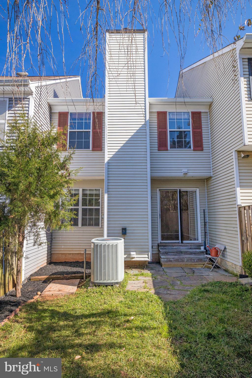 114 WALTHAM CT