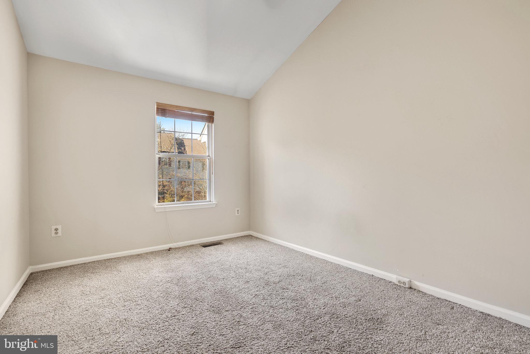 114 WALTHAM CT