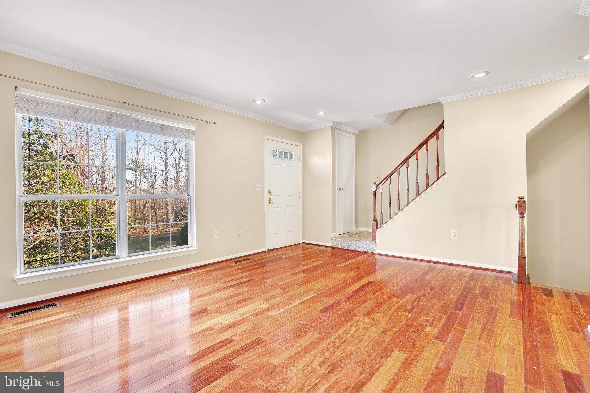 114 WALTHAM CT