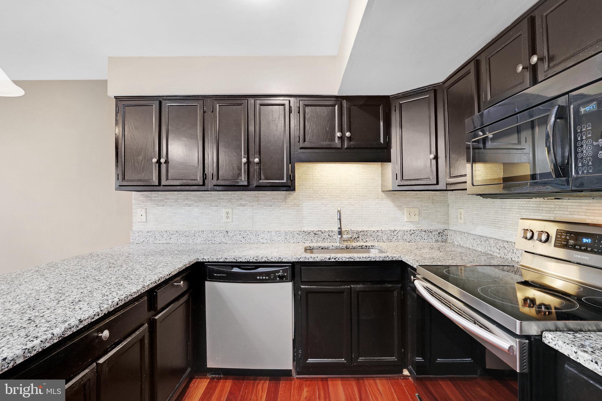 114 WALTHAM CT