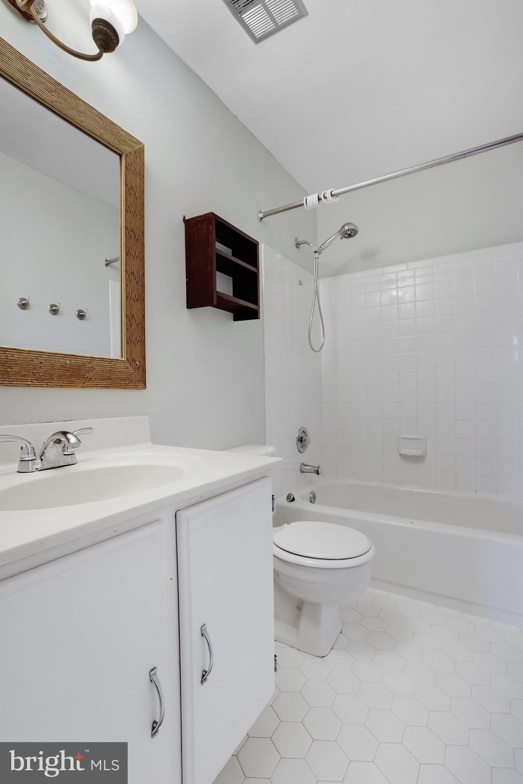 114 WALTHAM CT