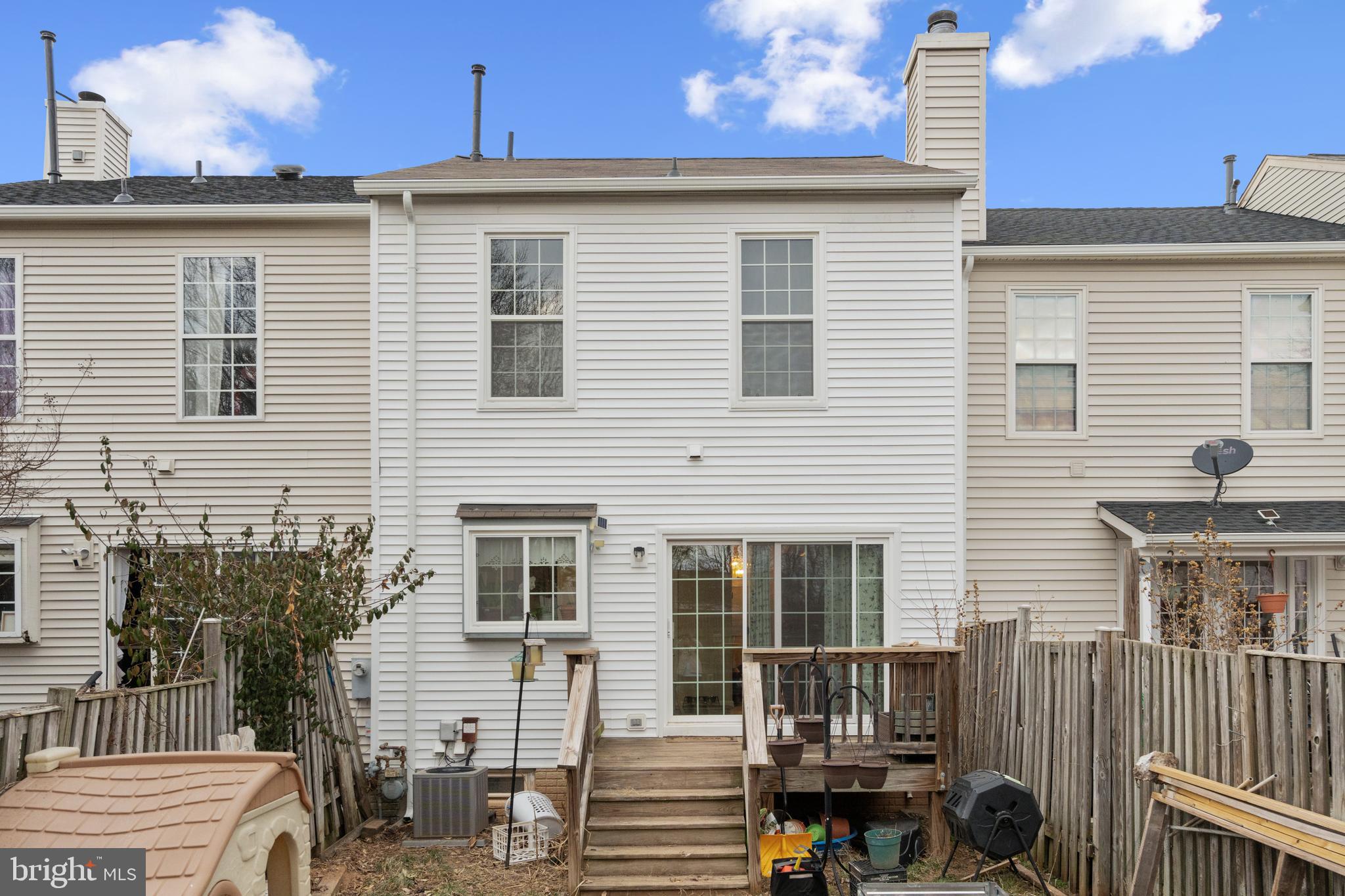 103 Paddington Way NE