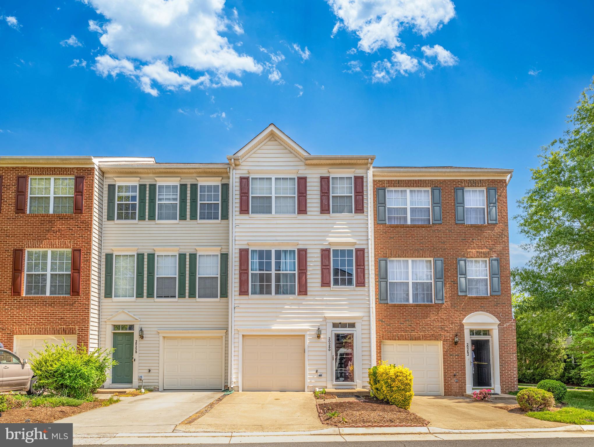 20260 Brookview Sq