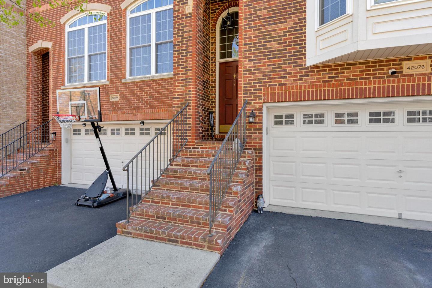 42076 Byrnes View Ter