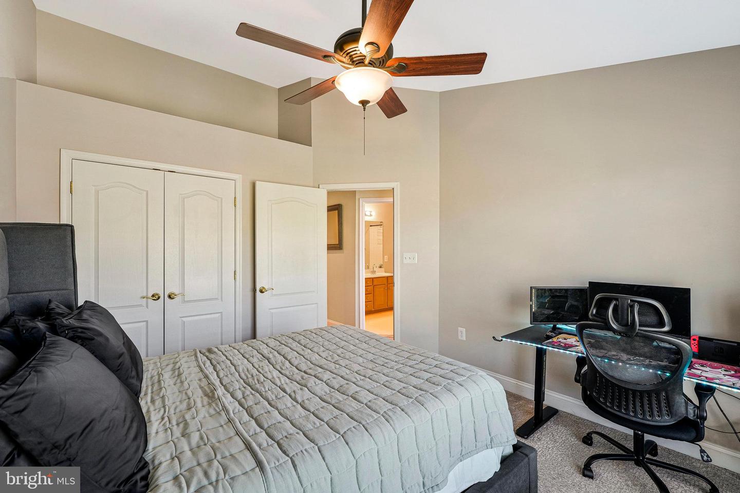 42076 Byrnes View Ter