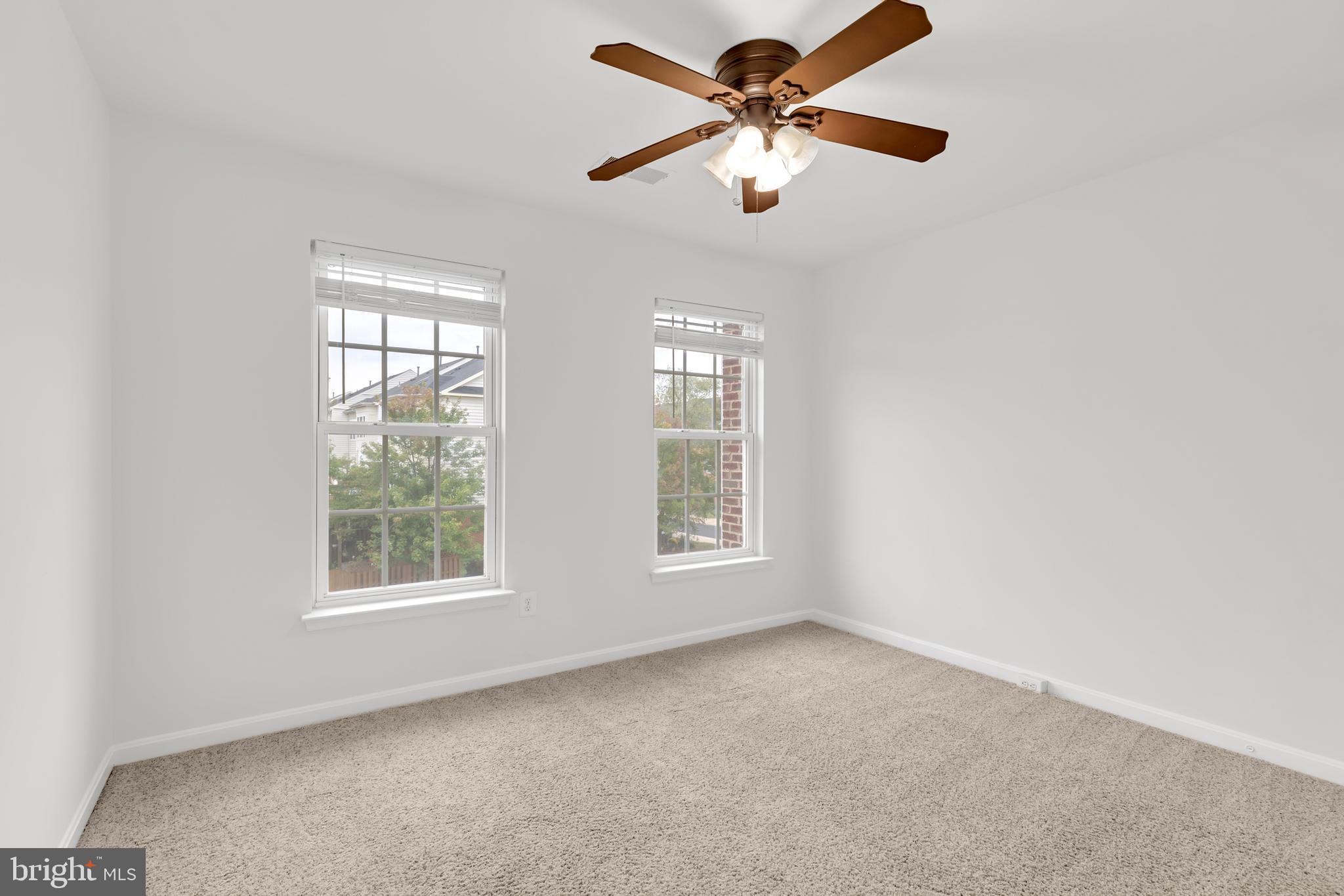 42104 FREMONT PRESERVE SQUARE