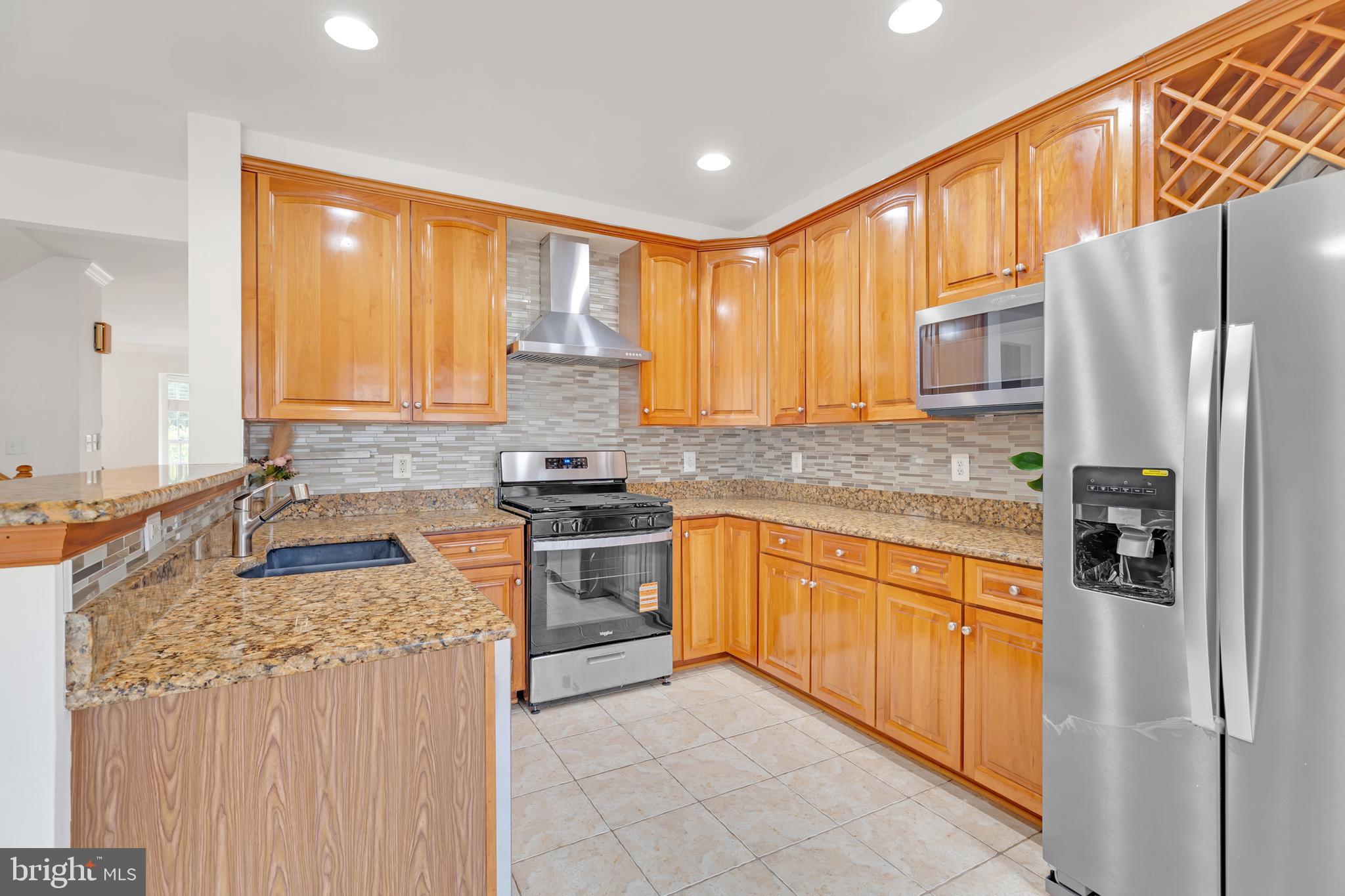 42104 FREMONT PRESERVE SQUARE