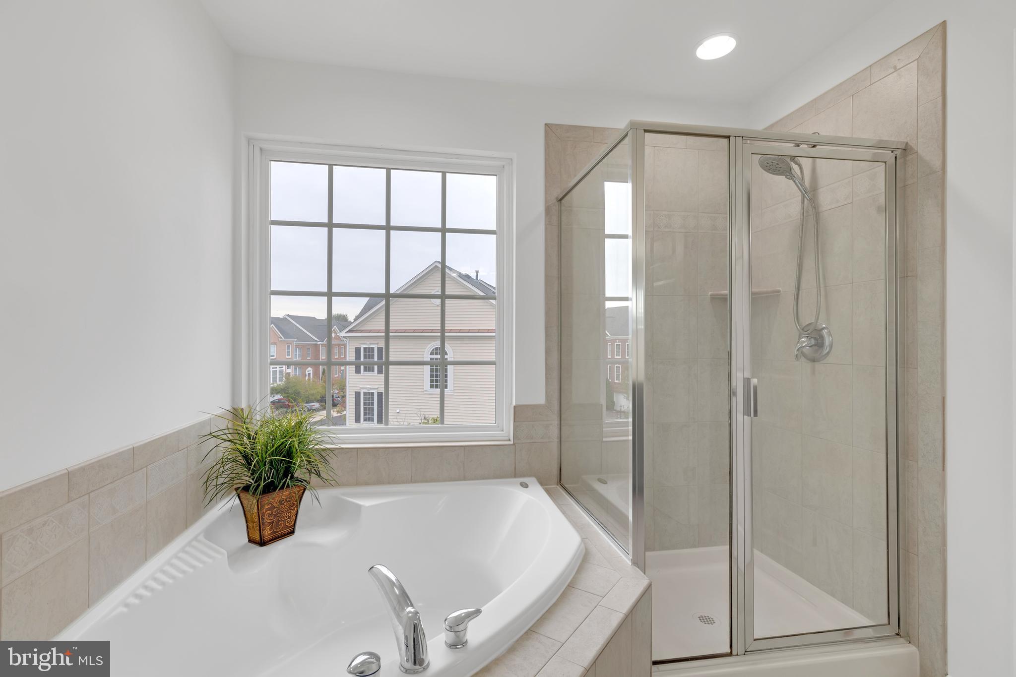 42104 FREMONT PRESERVE SQUARE