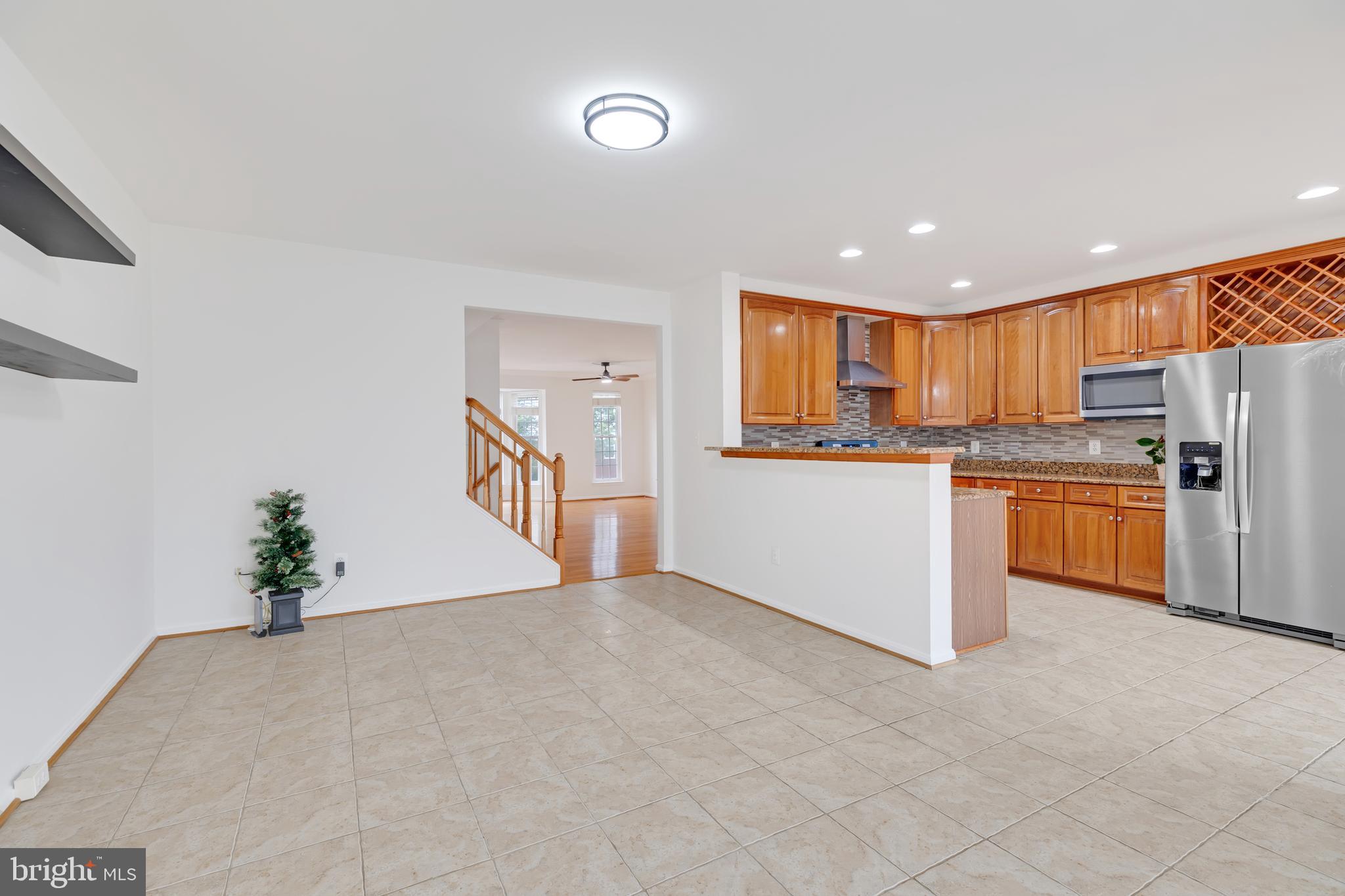 42104 FREMONT PRESERVE SQUARE