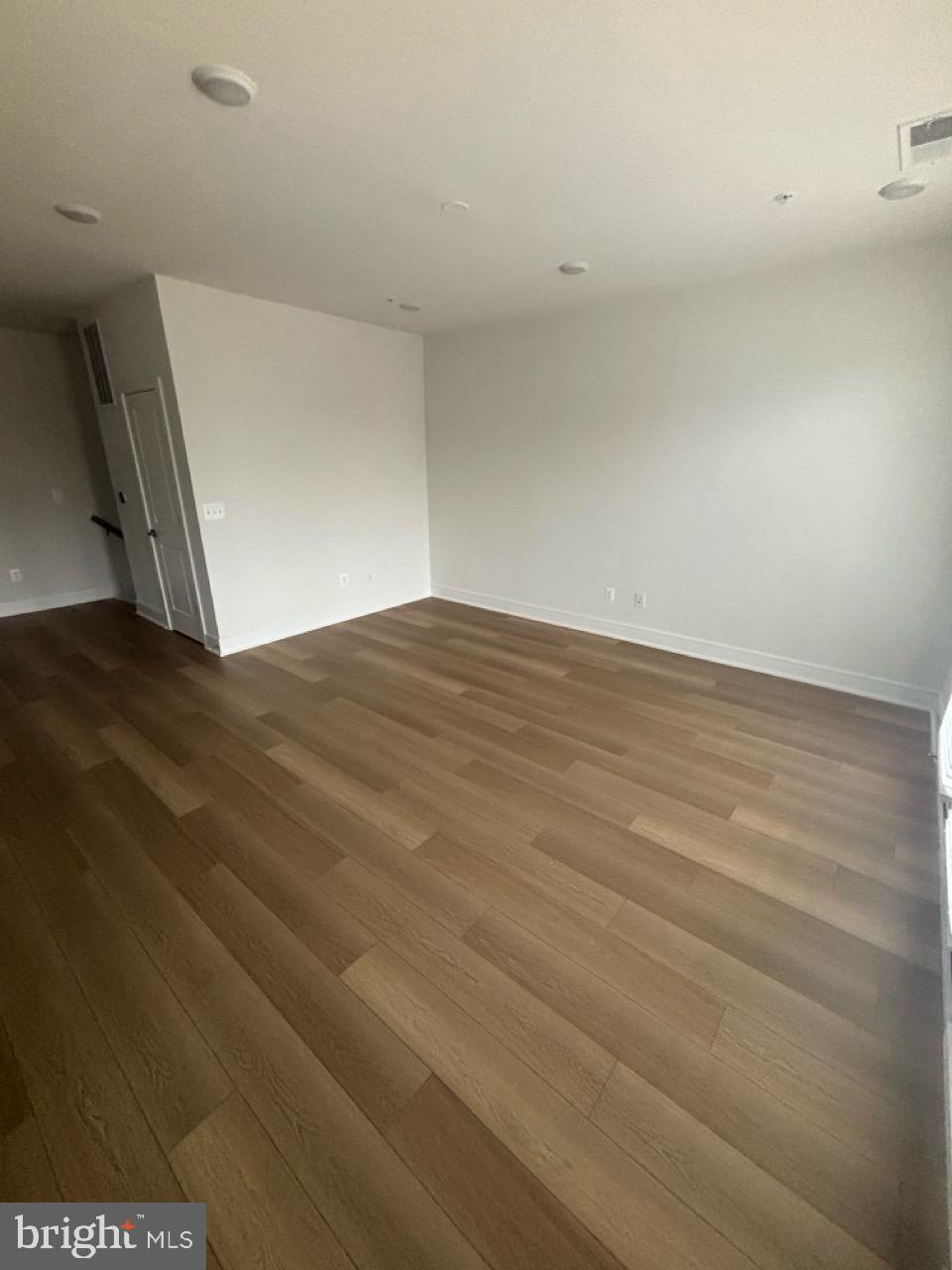 43396 FARRINGDON SQUARE