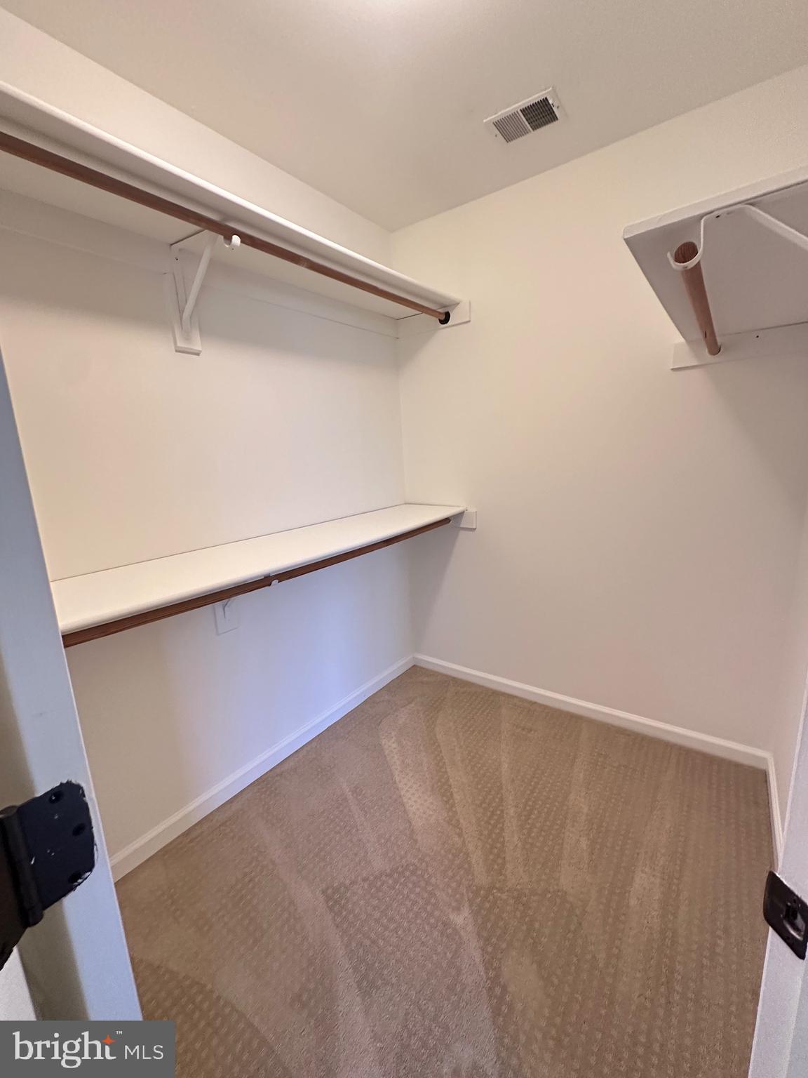 783 VANDERBILT TERRACE SE