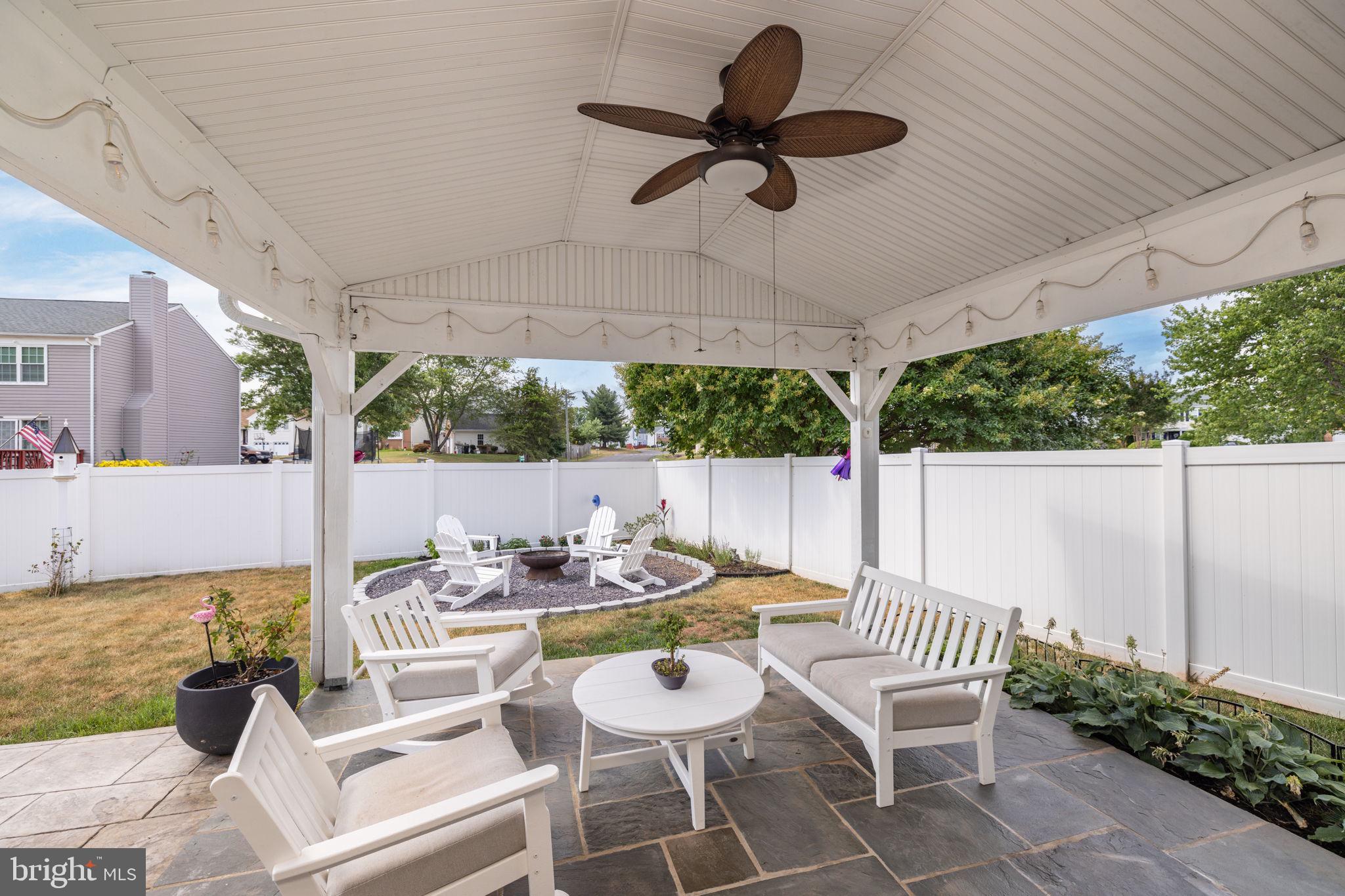 10224 Racquet Cir