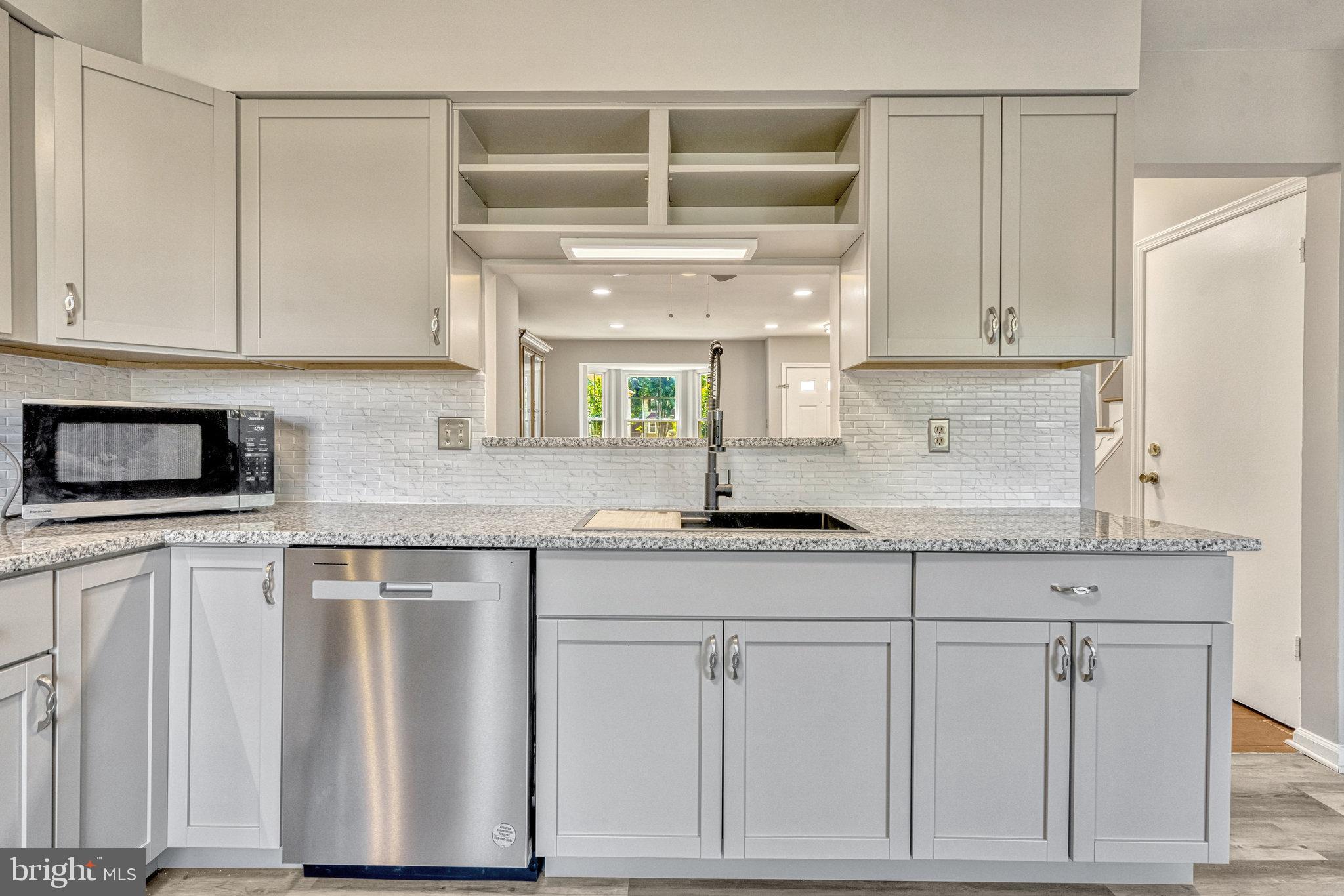 10266 BROOKSTONE CT