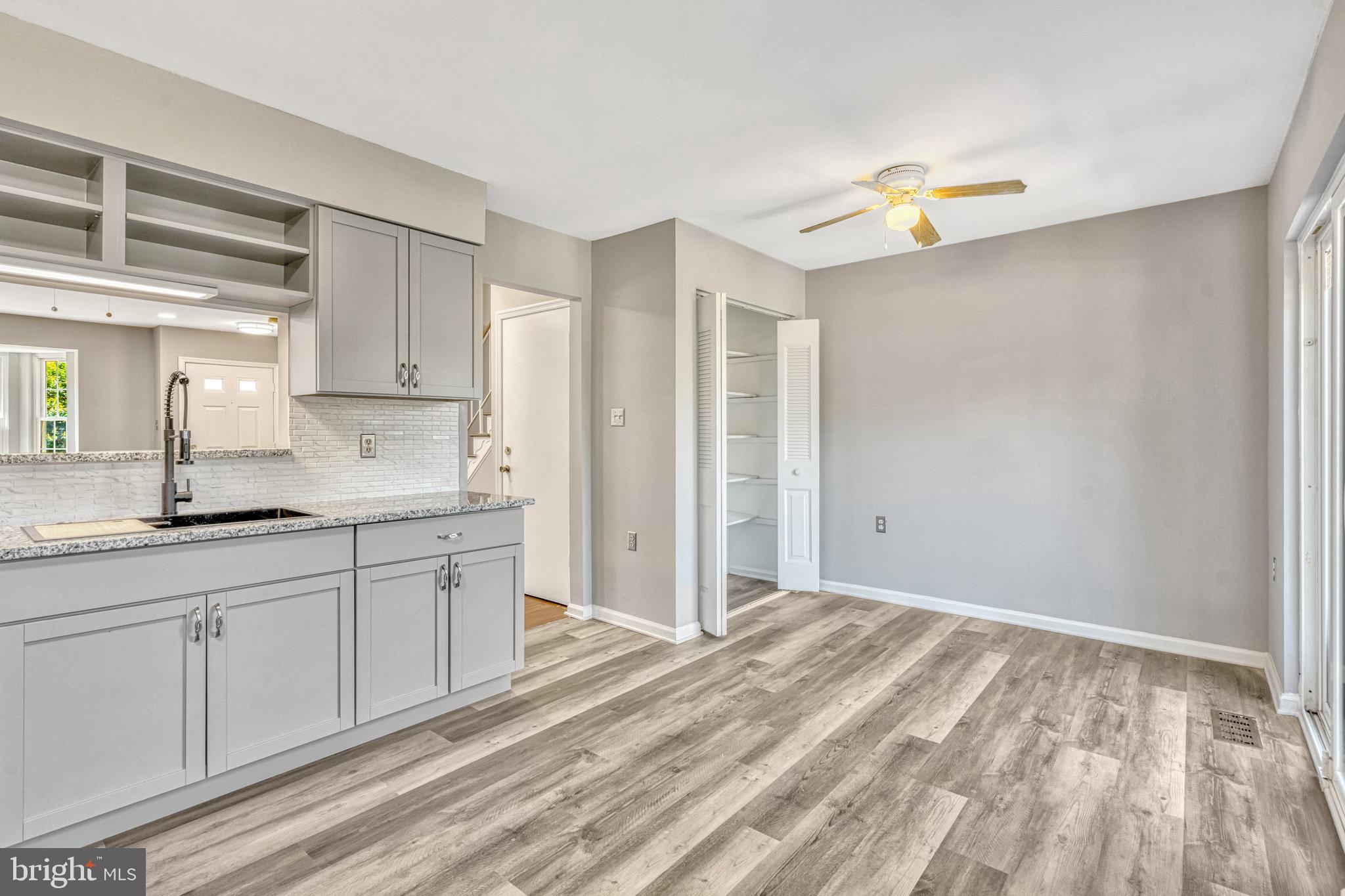 10266 BROOKSTONE CT