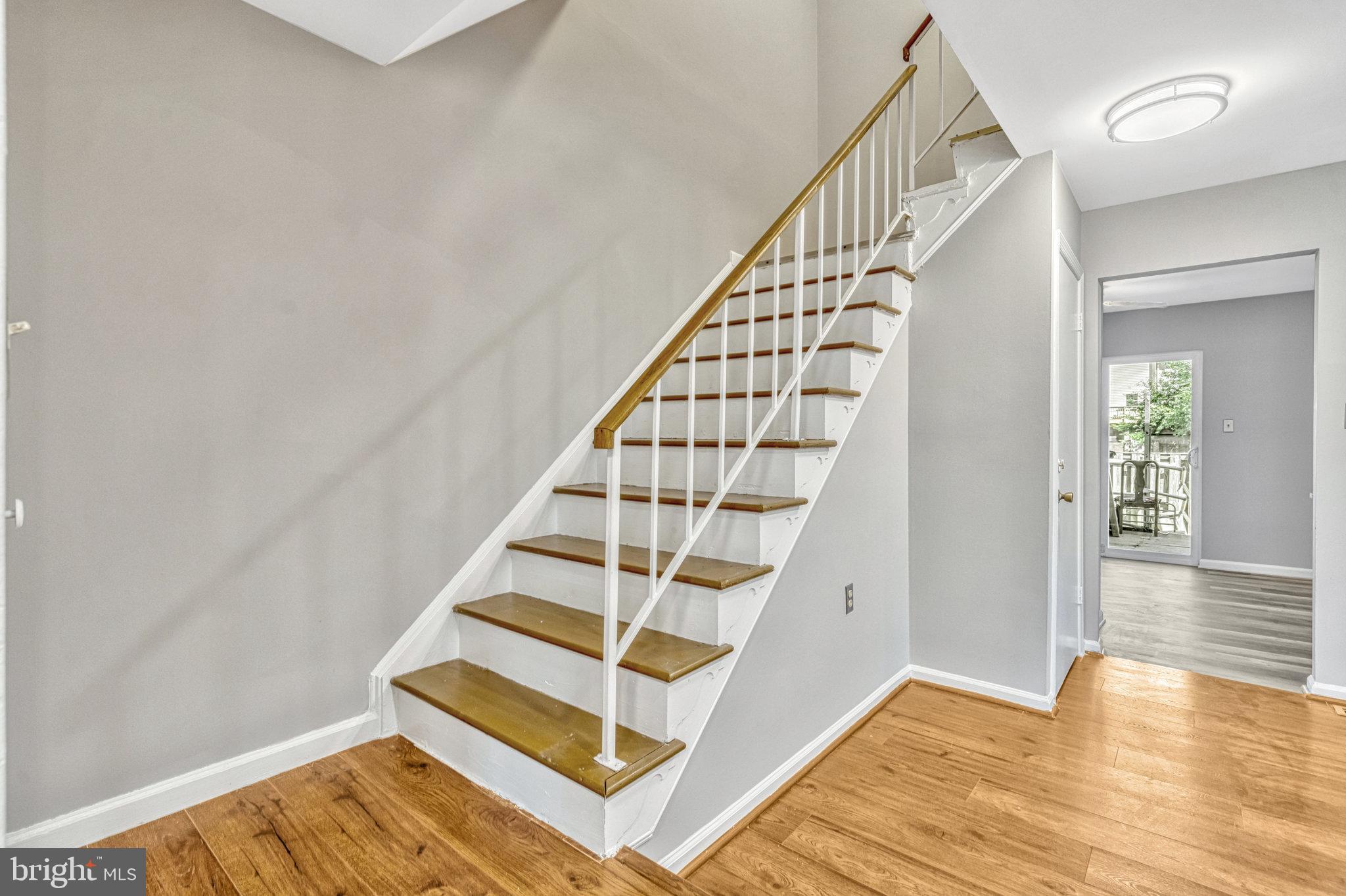 10266 BROOKSTONE CT