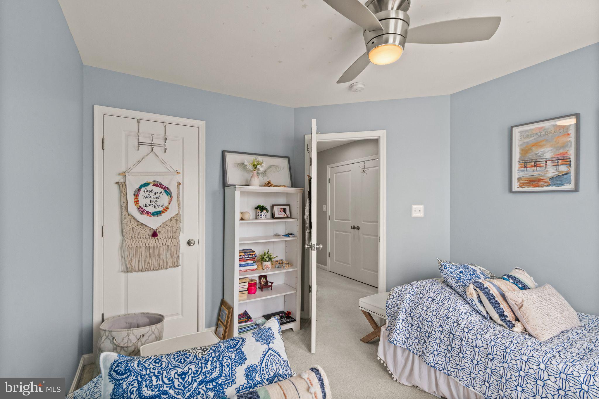 9093 Ribbon Falls Loop