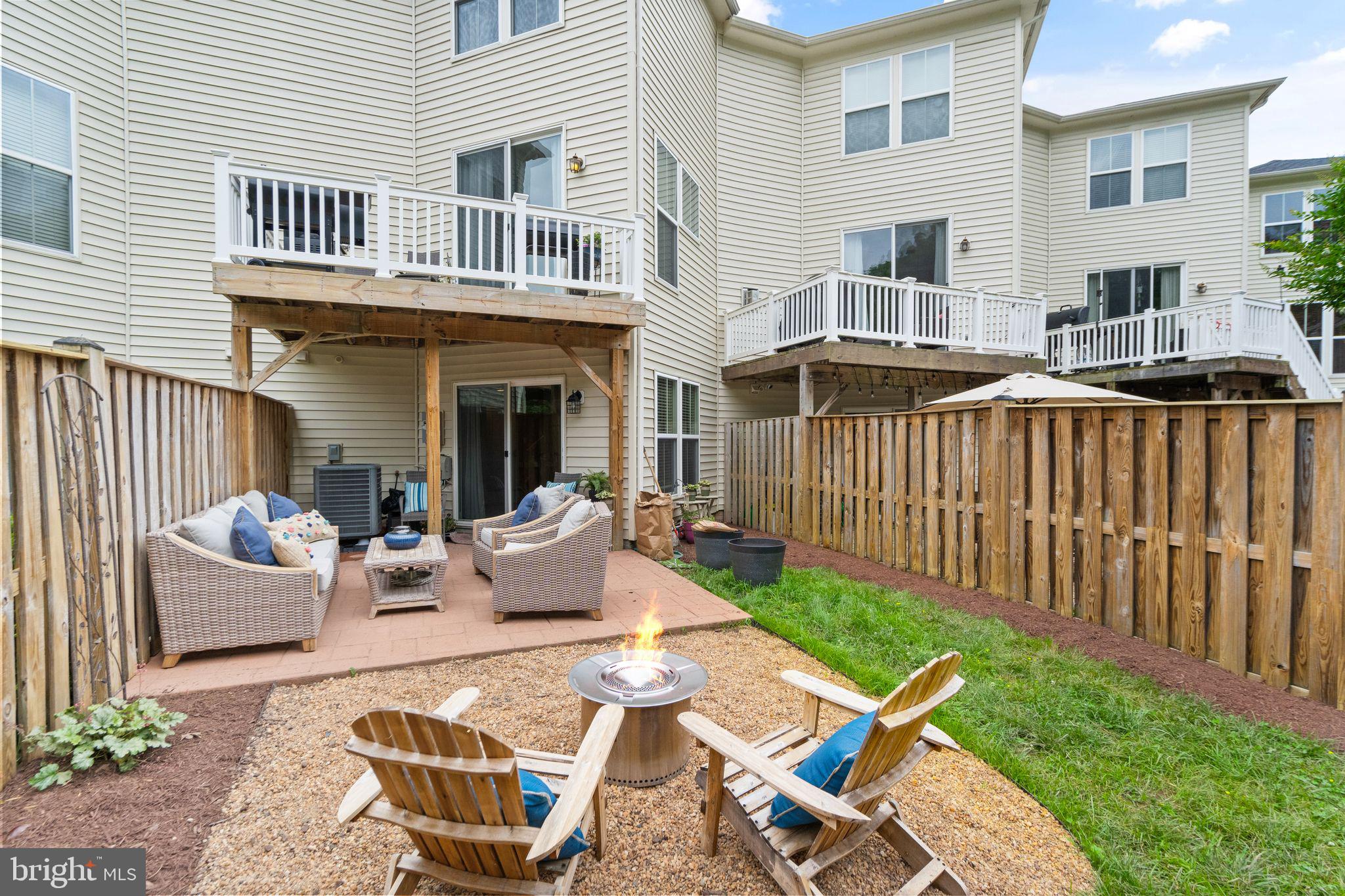 9093 Ribbon Falls Loop