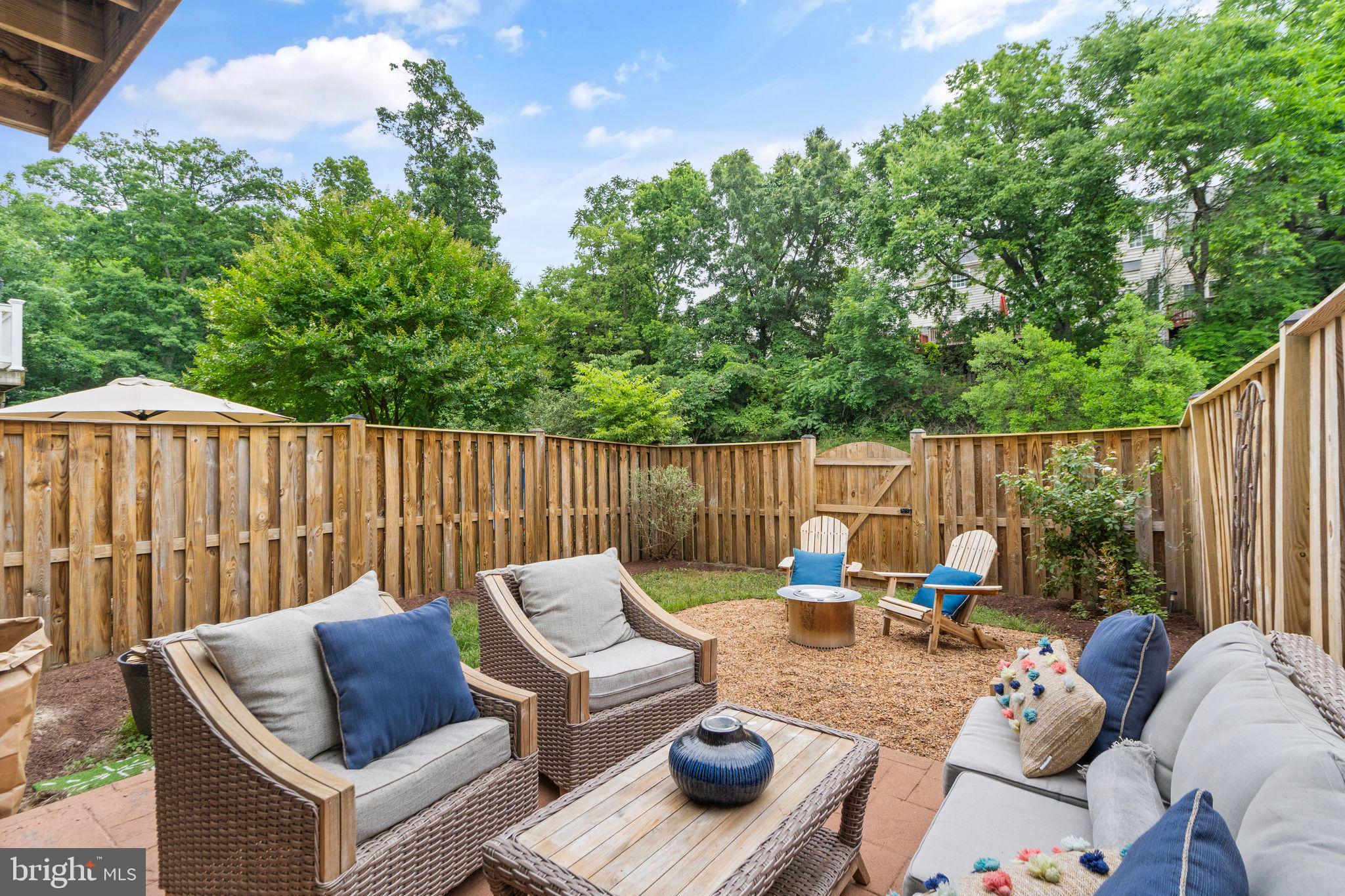 9093 Ribbon Falls Loop