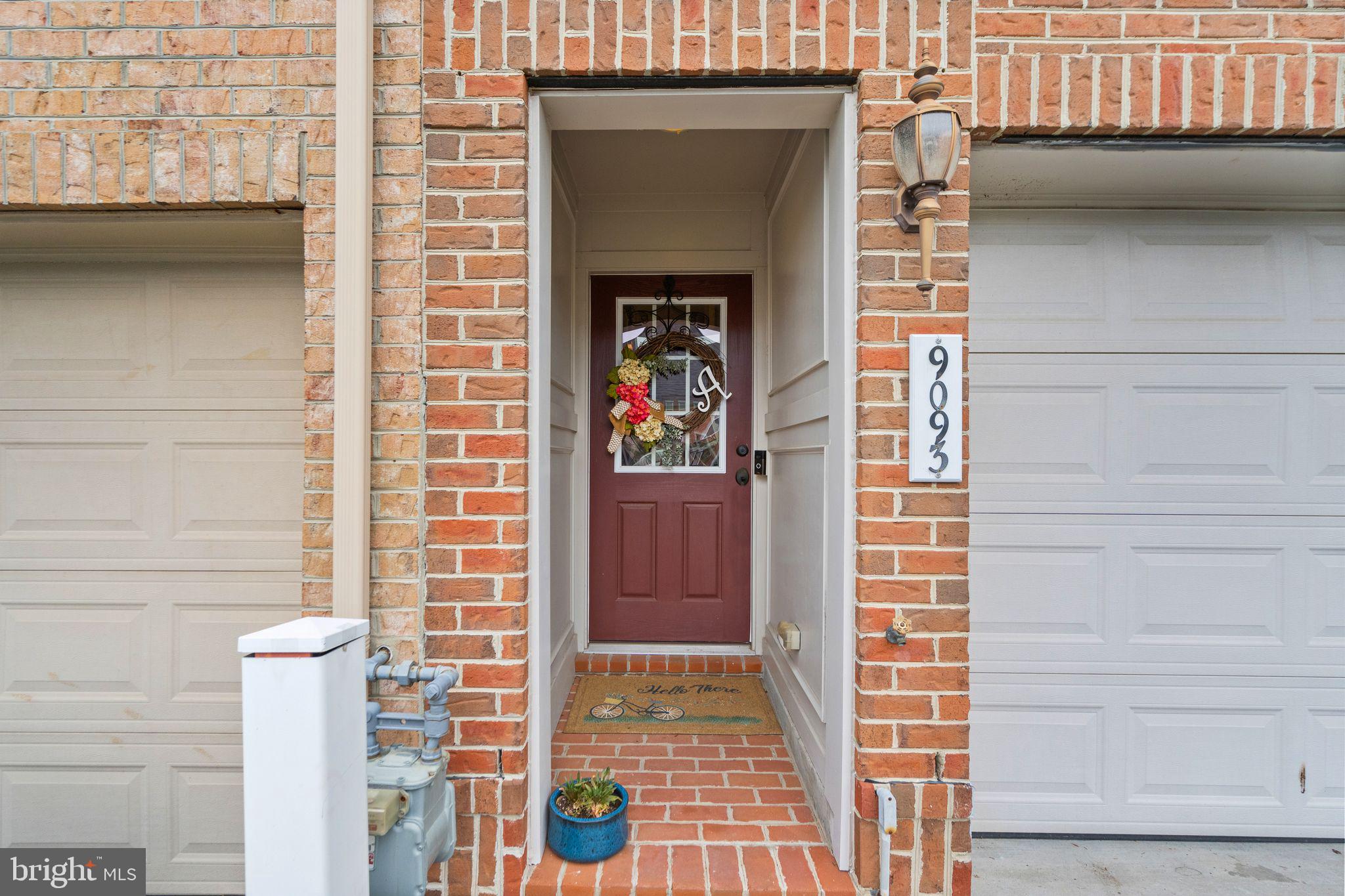 9093 Ribbon Falls Loop