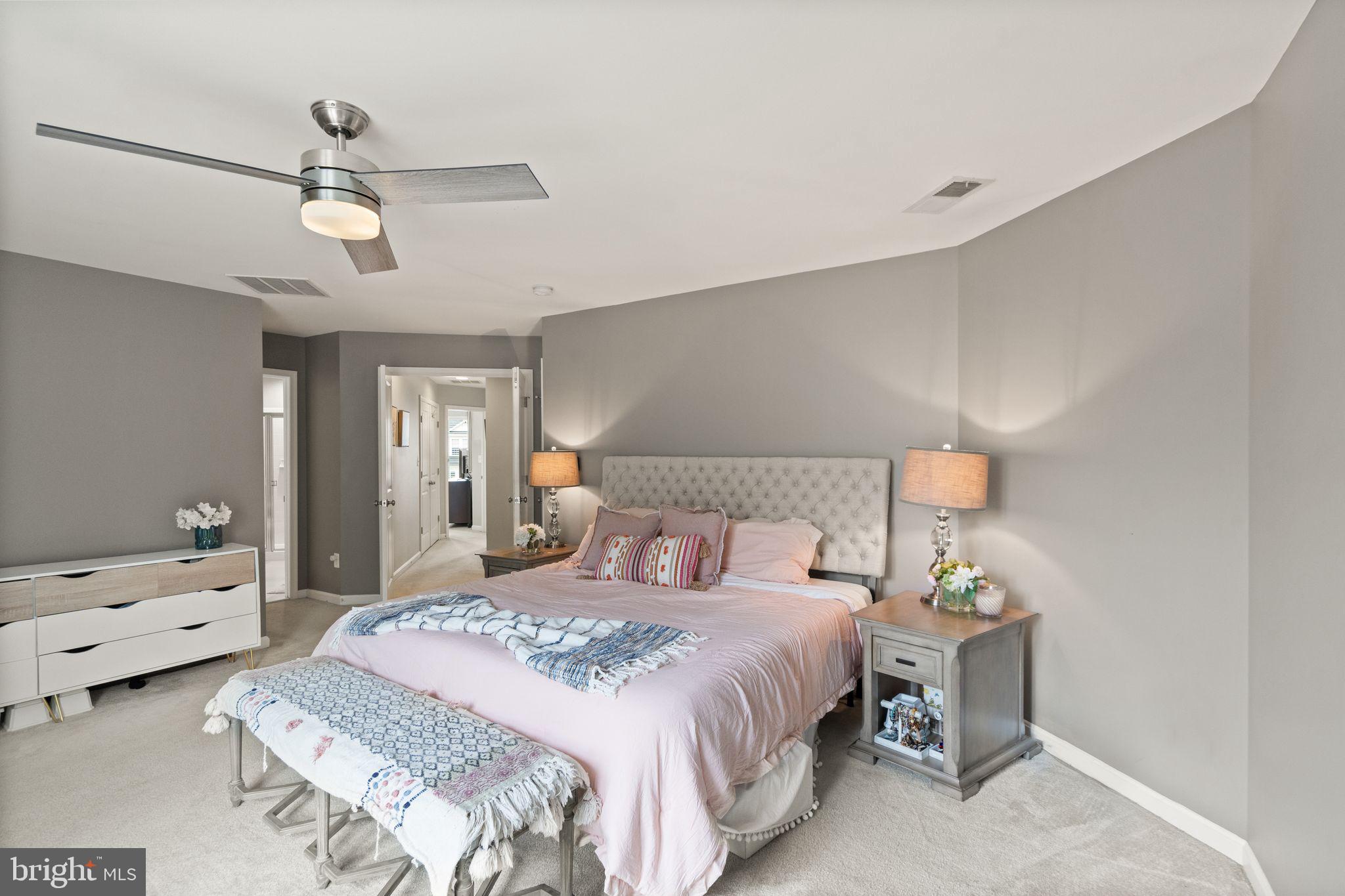 9093 Ribbon Falls Loop