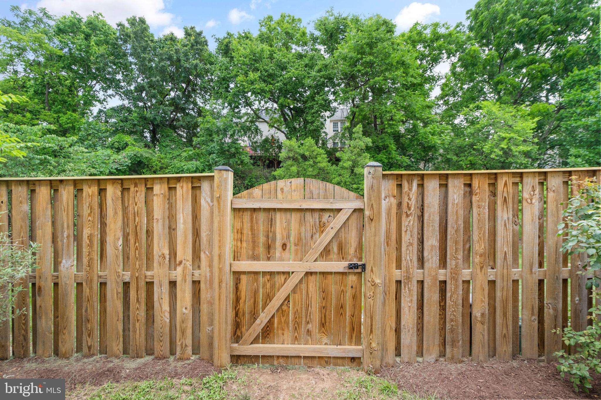 9093 Ribbon Falls Loop