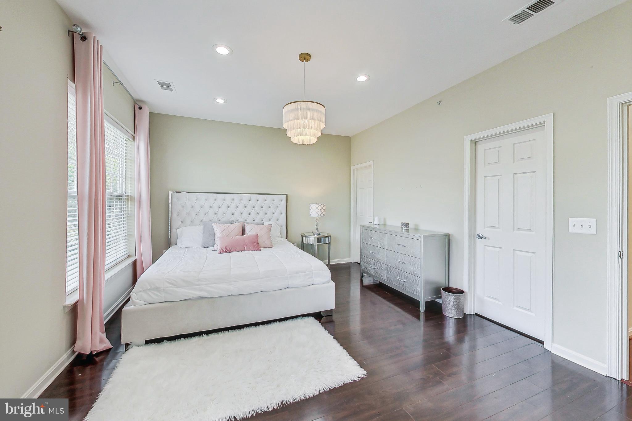 13816 Breezy Ridge Way #201