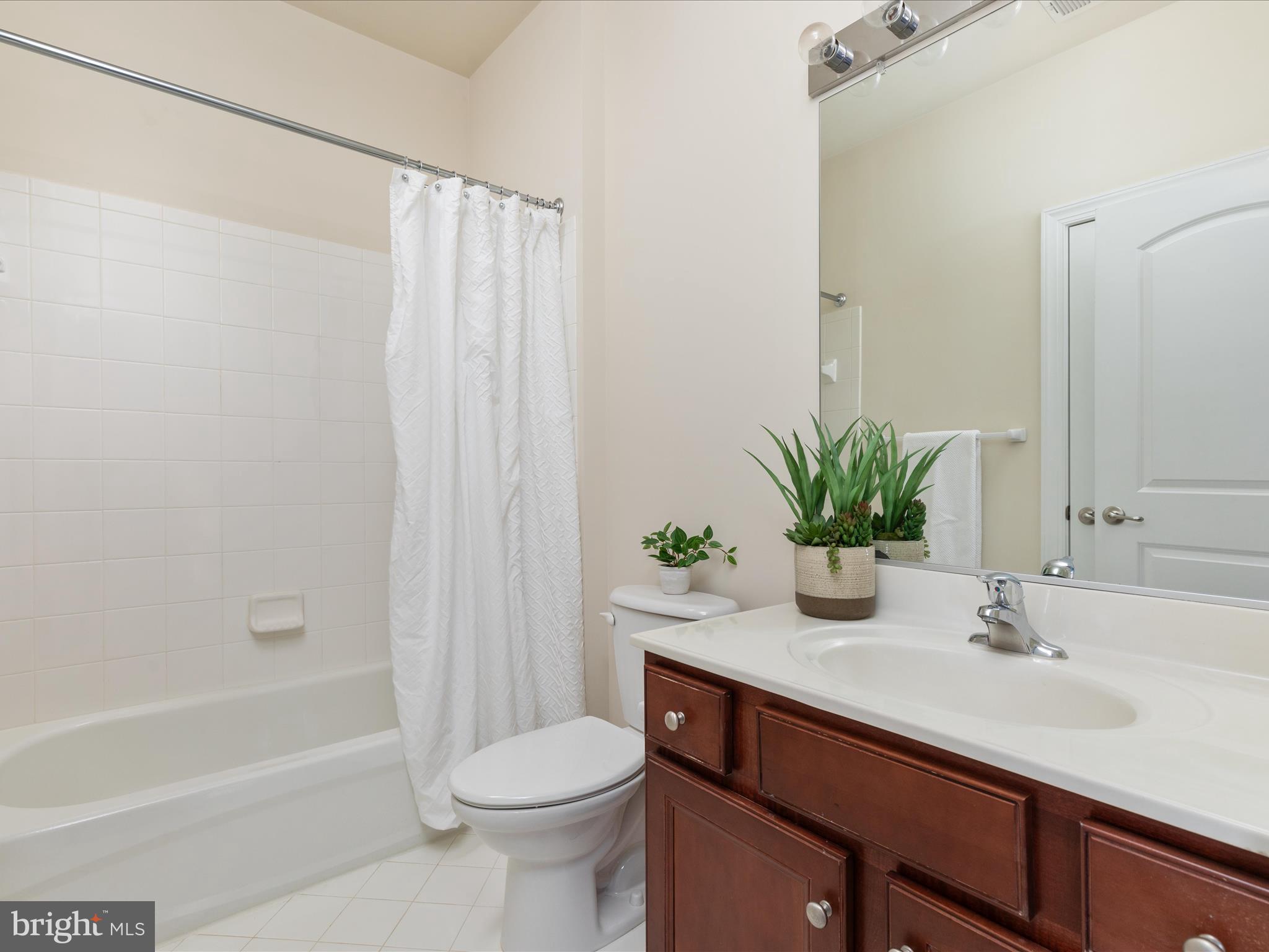 15931 Greymill Manor Dr