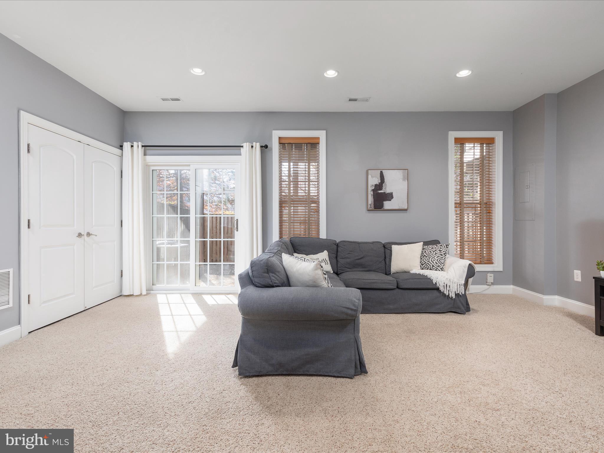 15931 Greymill Manor Dr