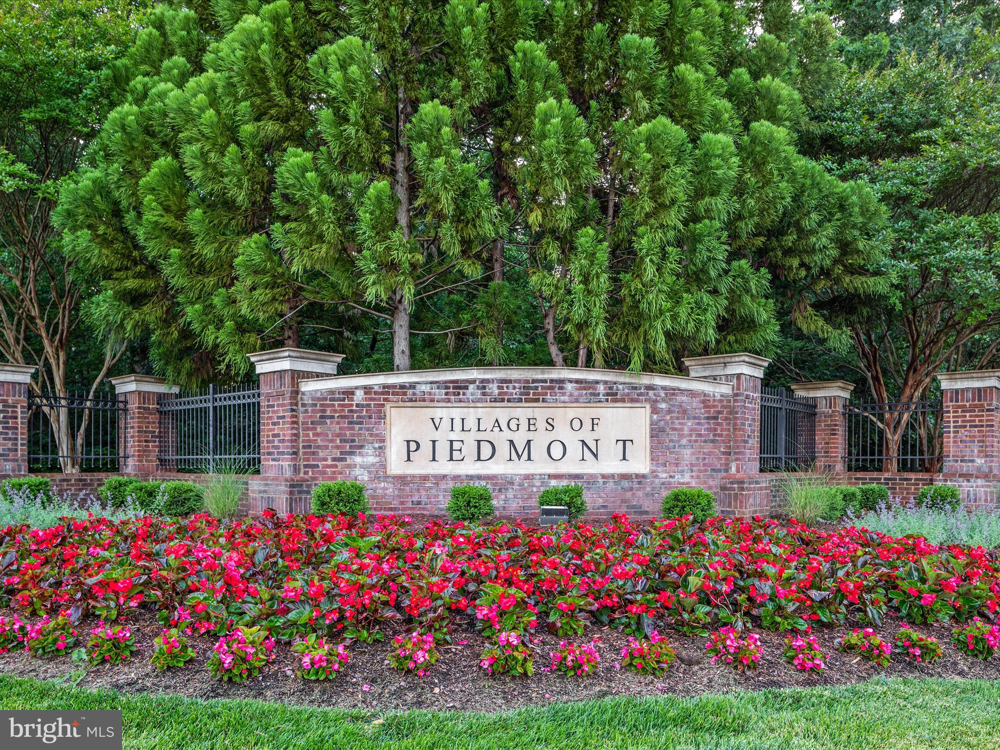 15931 Greymill Manor Dr