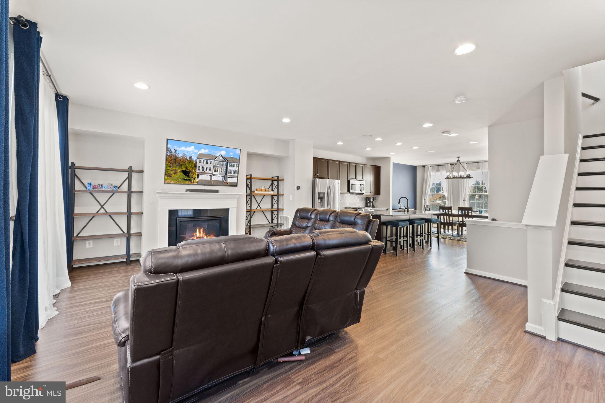 8200 Broad Pl